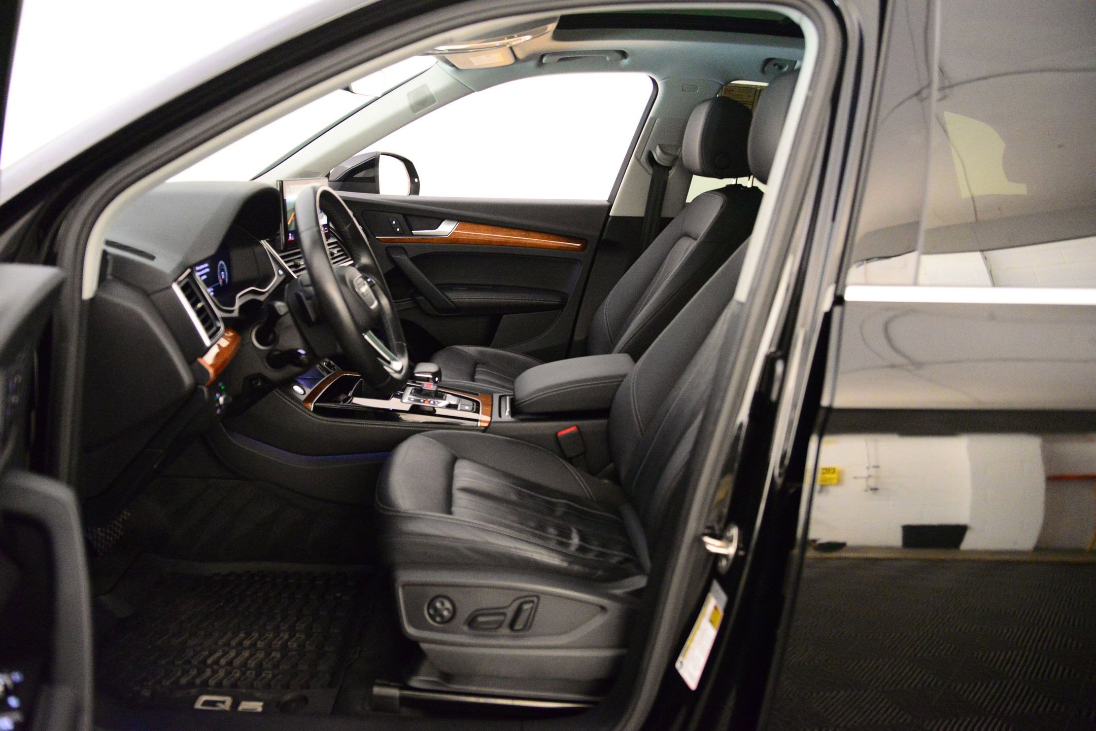 2022 Audi Q5 Premium Plus photo 4