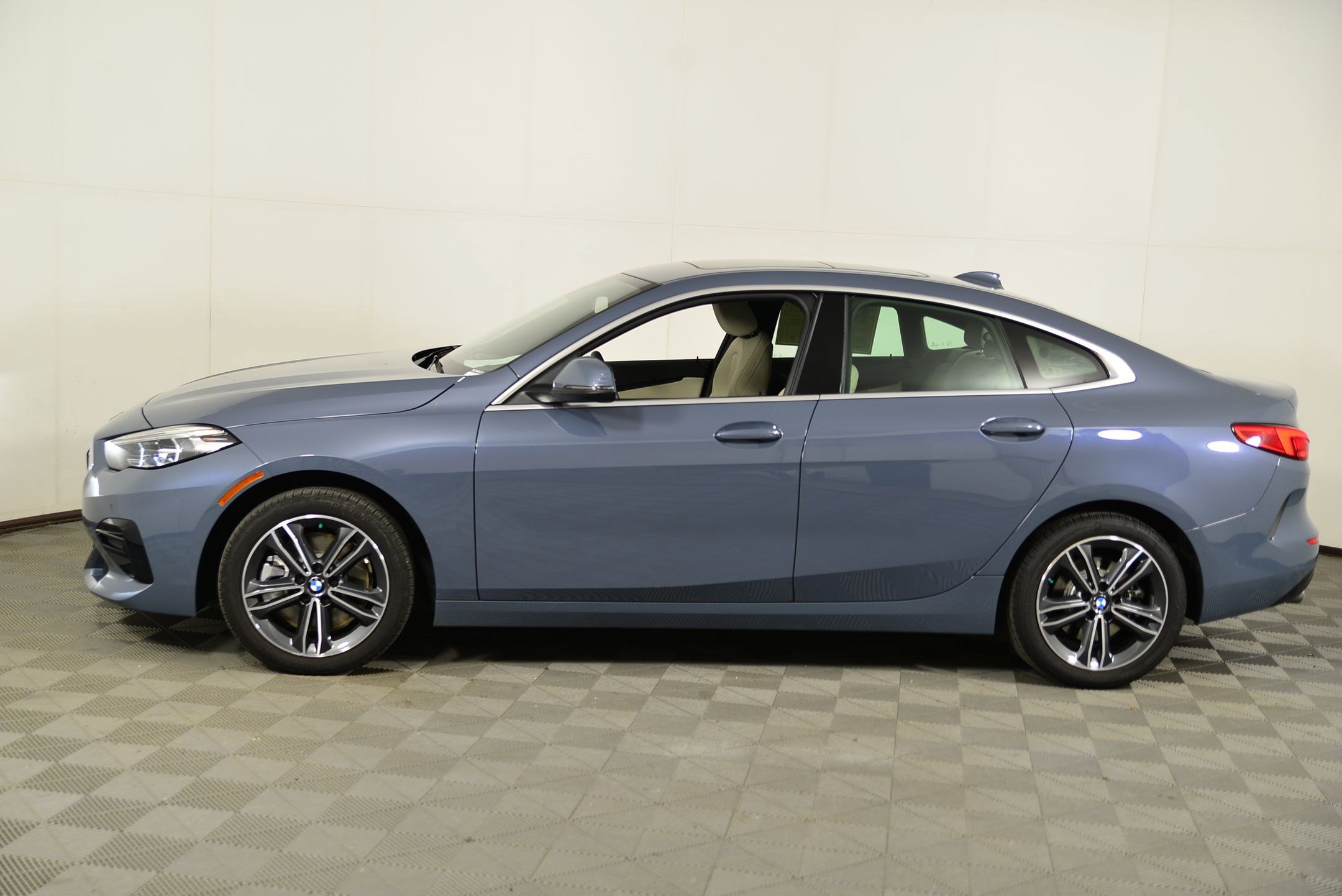 2022 Bmw 228i xDrive Gran Coupe photo 2