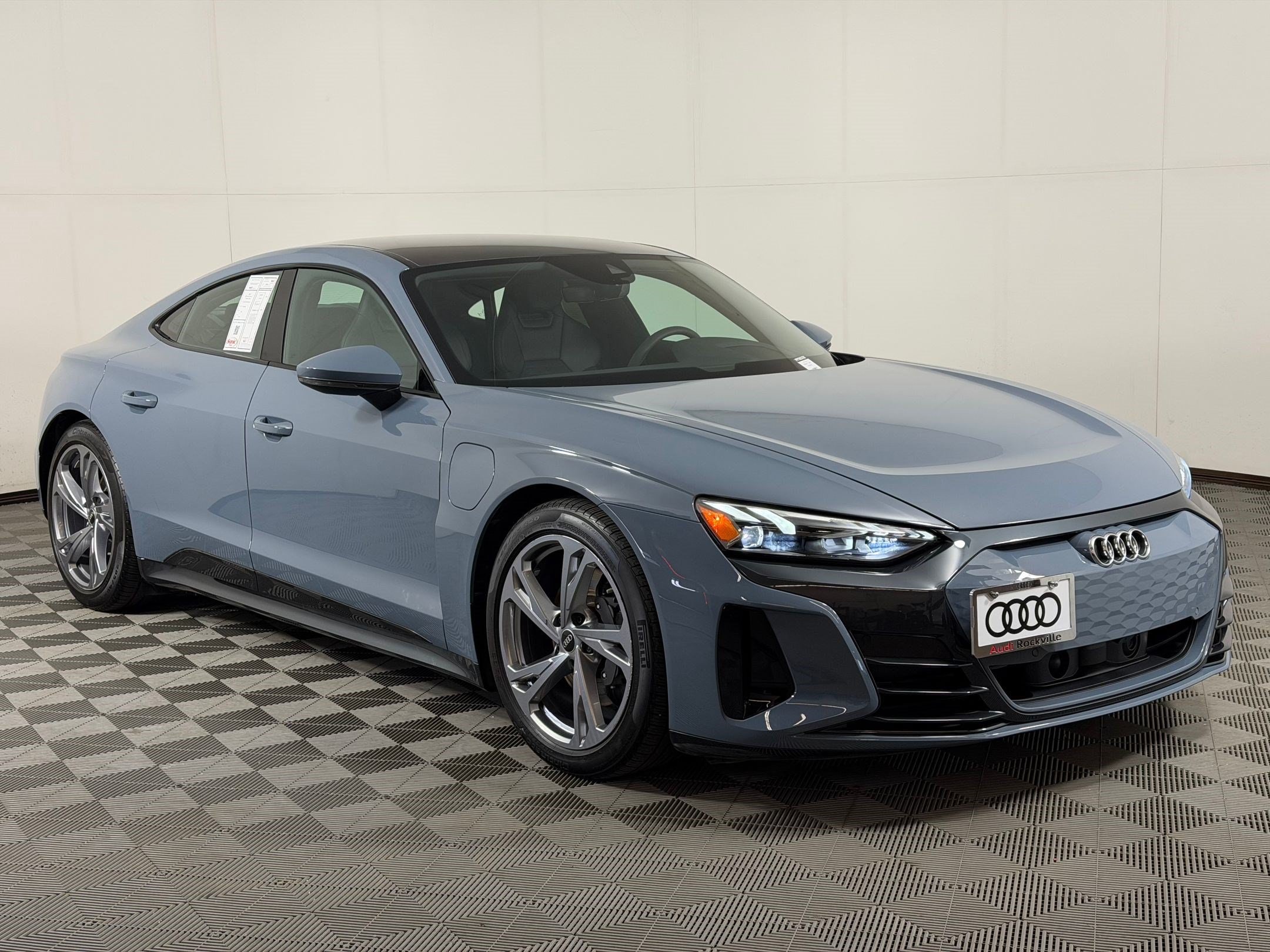 E-tron GT Premium Plus Sedan