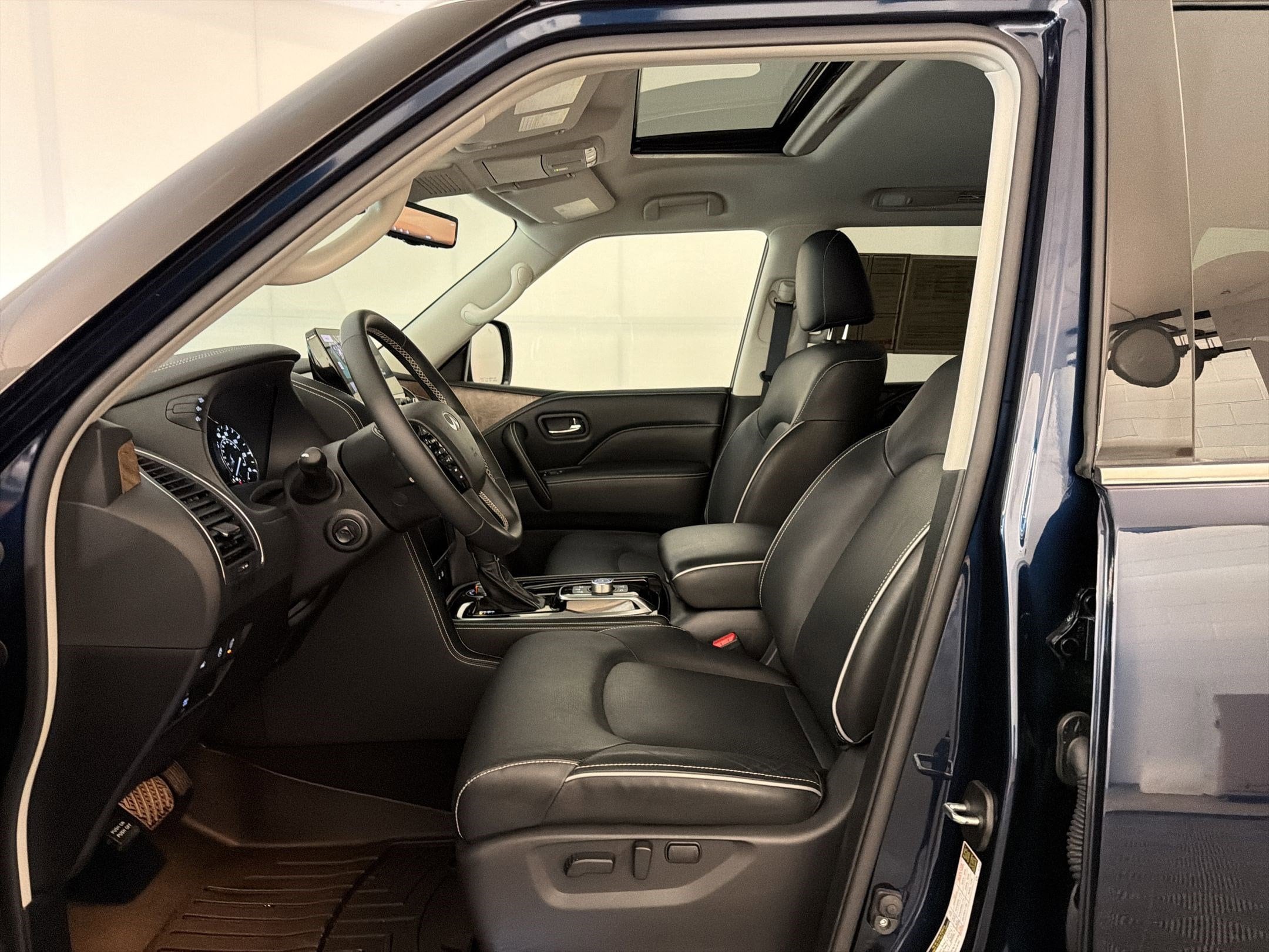 QX80 PREMIUM SELECT SUV