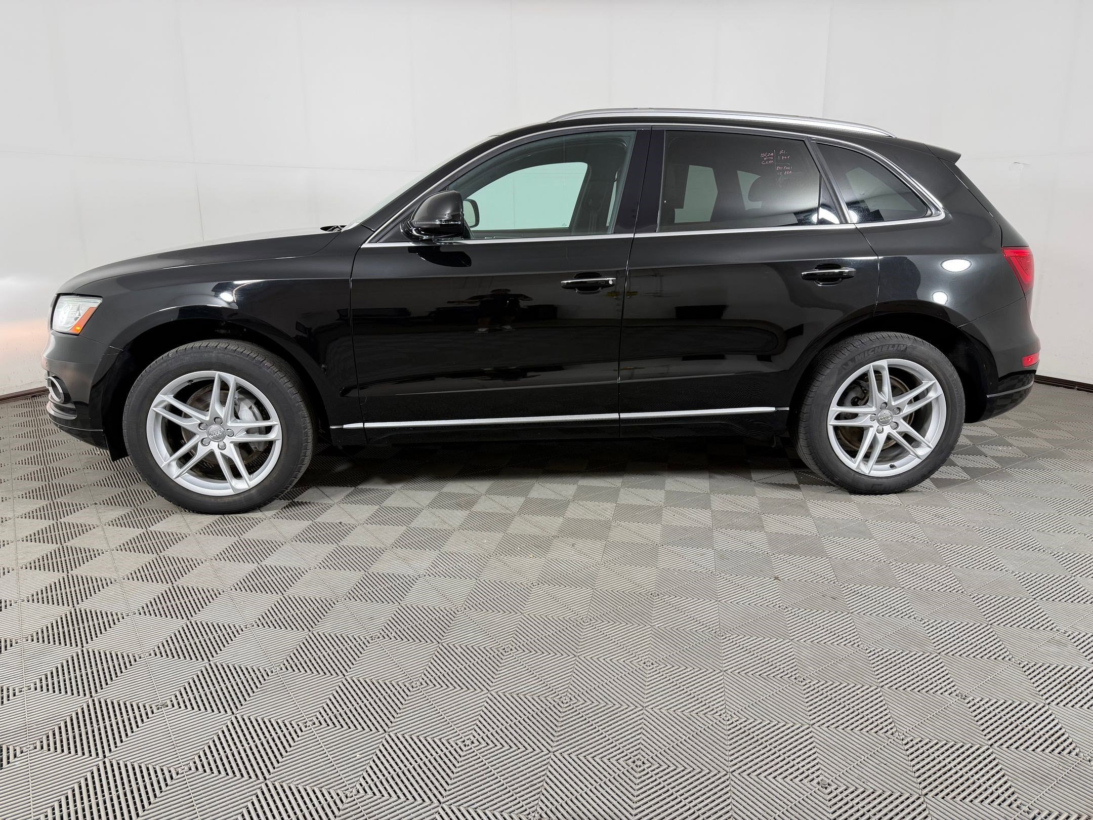 Used 2015 Audi Q5 Premium Plus with VIN WA1LFAFP0FA116933 for sale in Rockville, MD