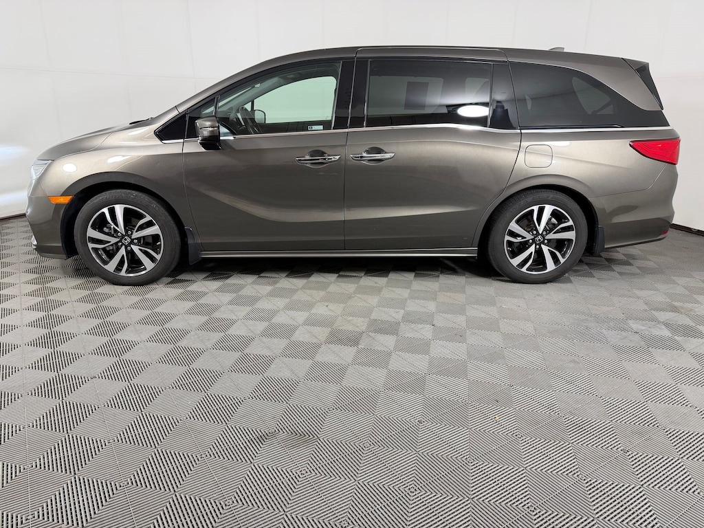 Used 2019 Honda Odyssey Elite Van
