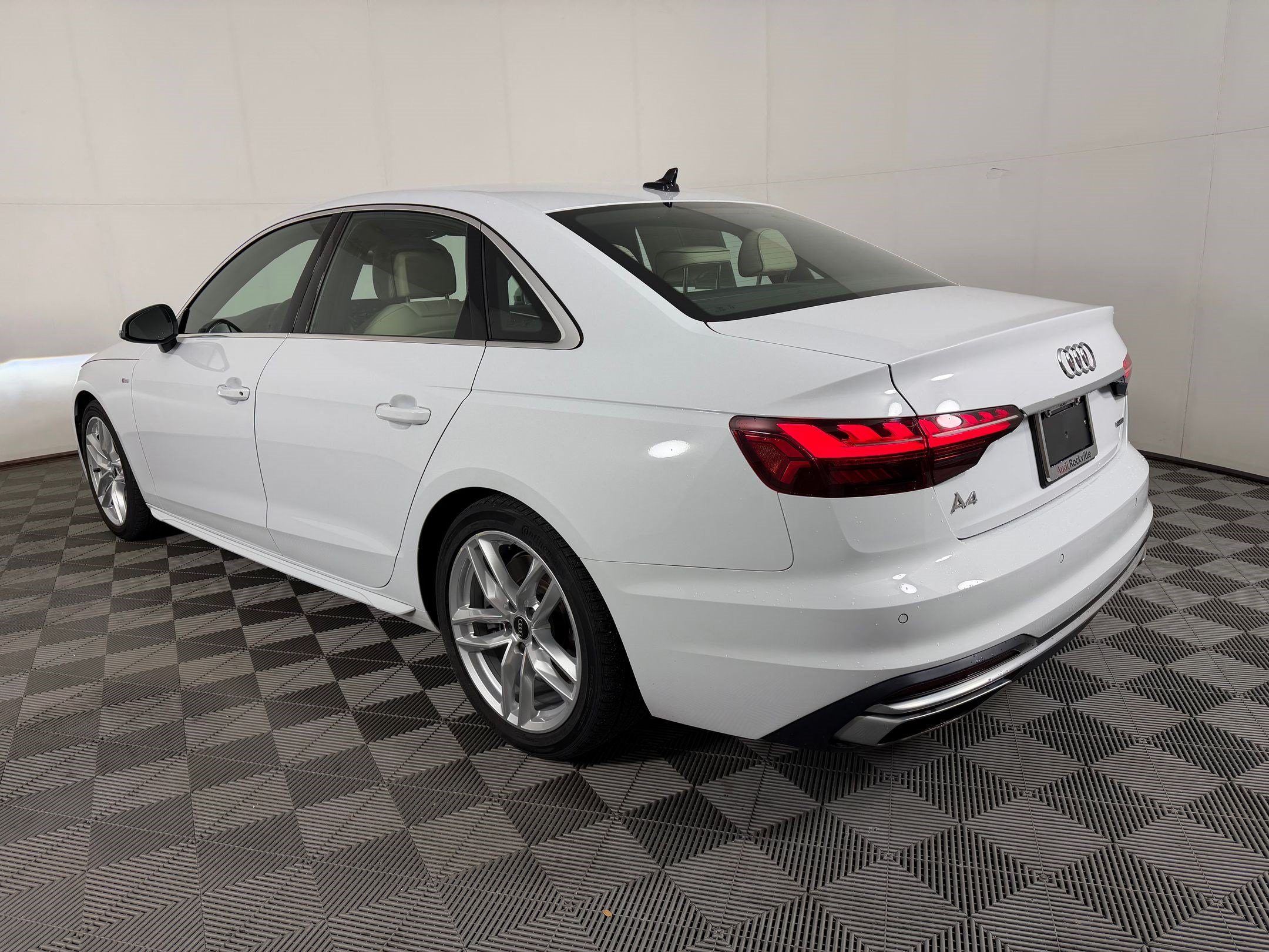 A4 S Line Premium Sedan