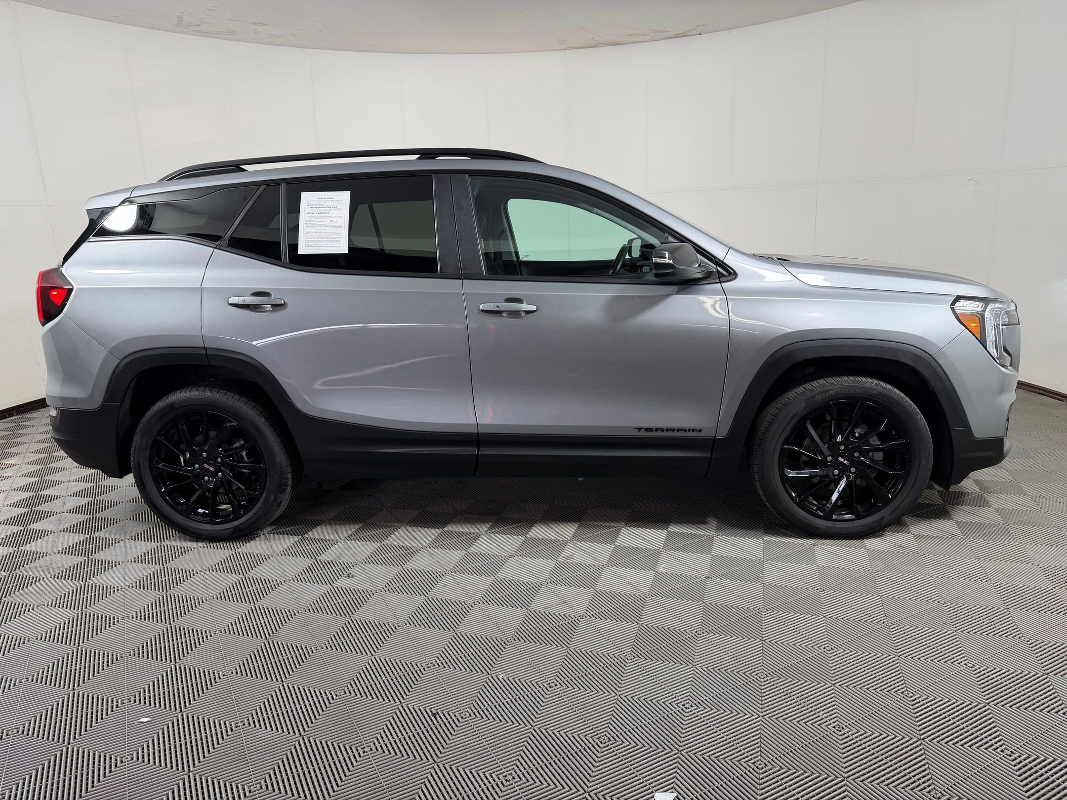 2023 GMC Terrain SLE SUV