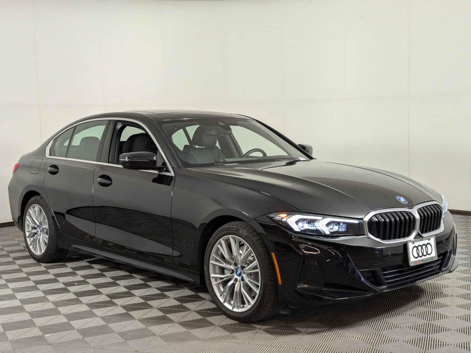 Used 2024 BMW 3 Series 330e with VIN 3MW39FS00R8E10039 for sale in Rockville, MD