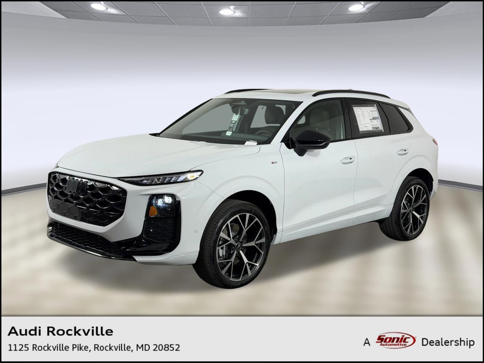 2026 Audi Q3 S line quattro's photo