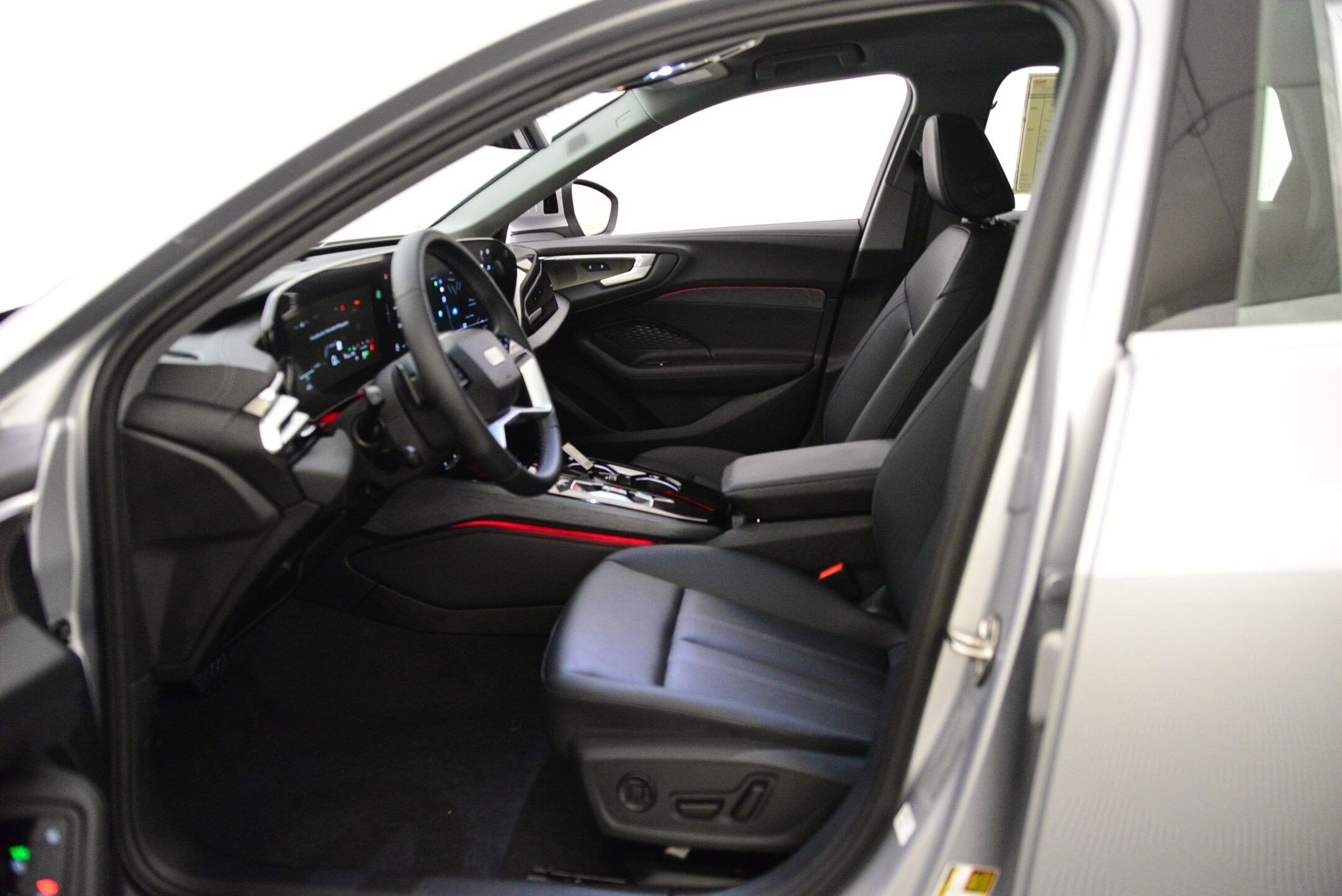 2025 Audi A5 2.0T Premium Plus photo 4