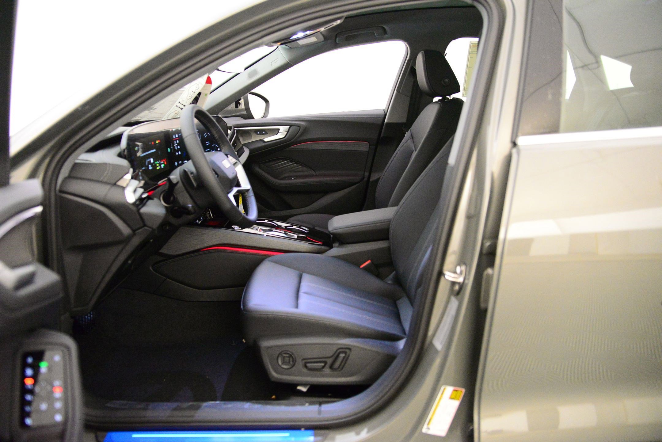 2025 Audi A5 2.0T Premium Plus photo 4