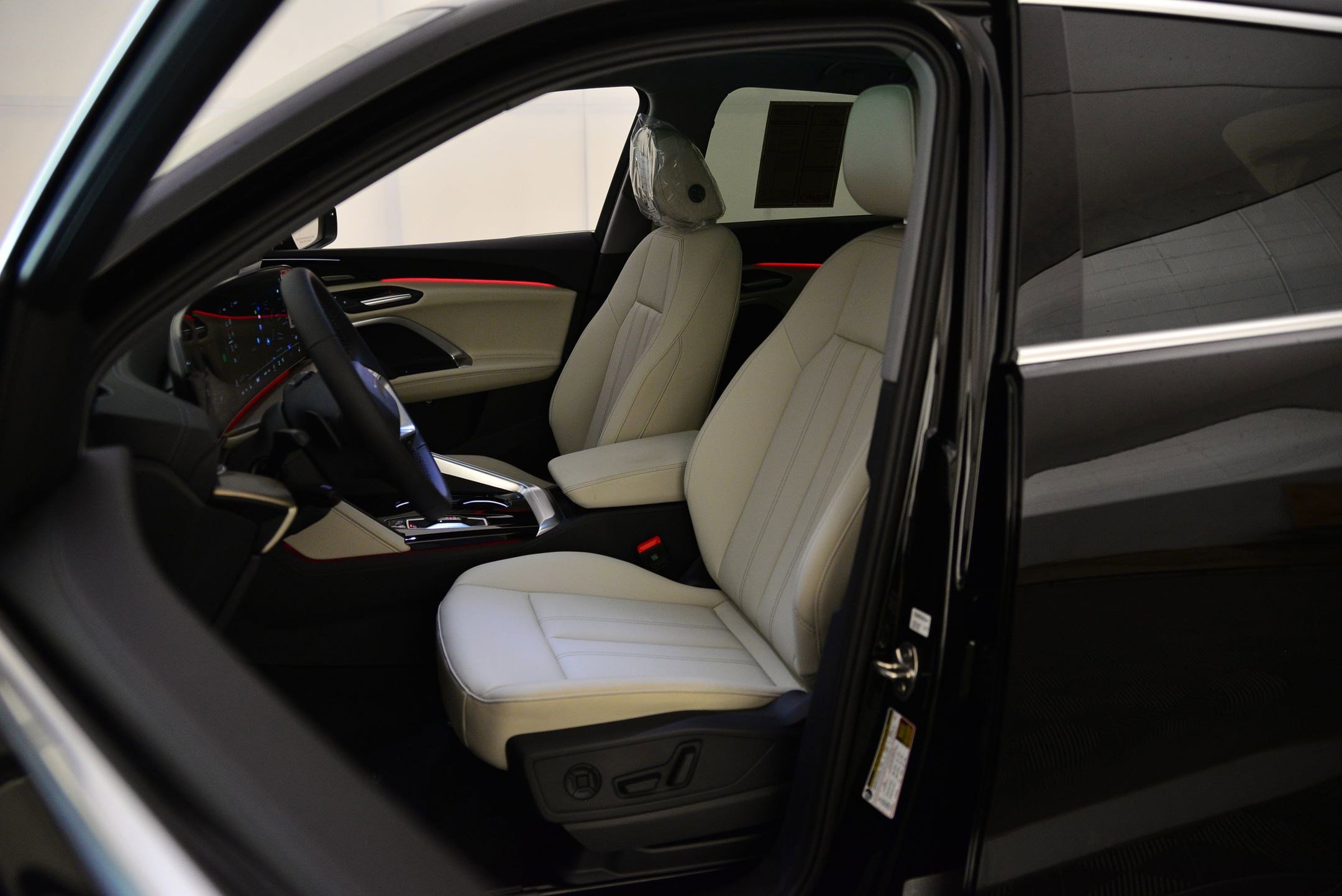 2025 Audi Q5 2.0T Premium Plus photo 4