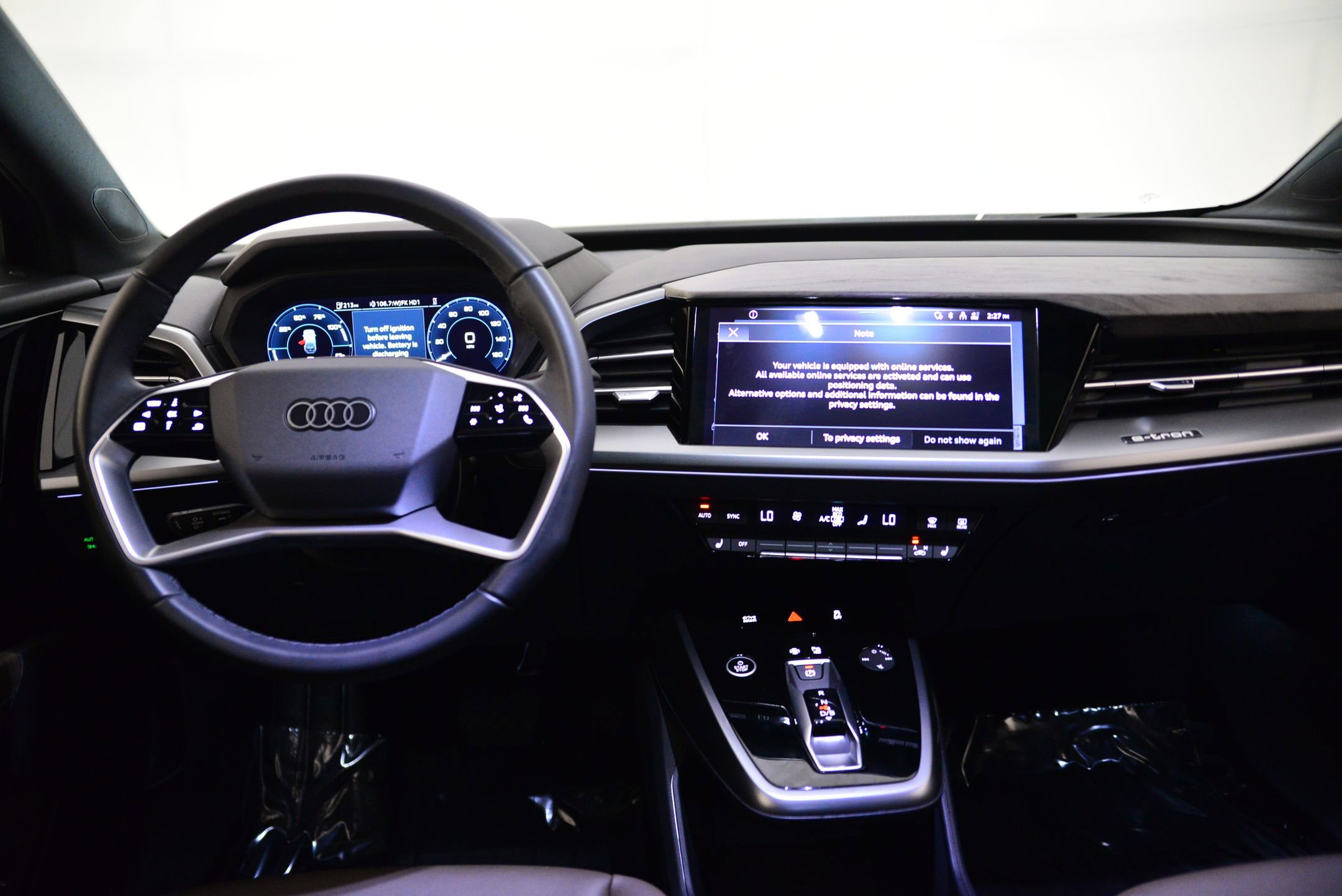 2024 Audi Q4 E-tron Premium photo 3
