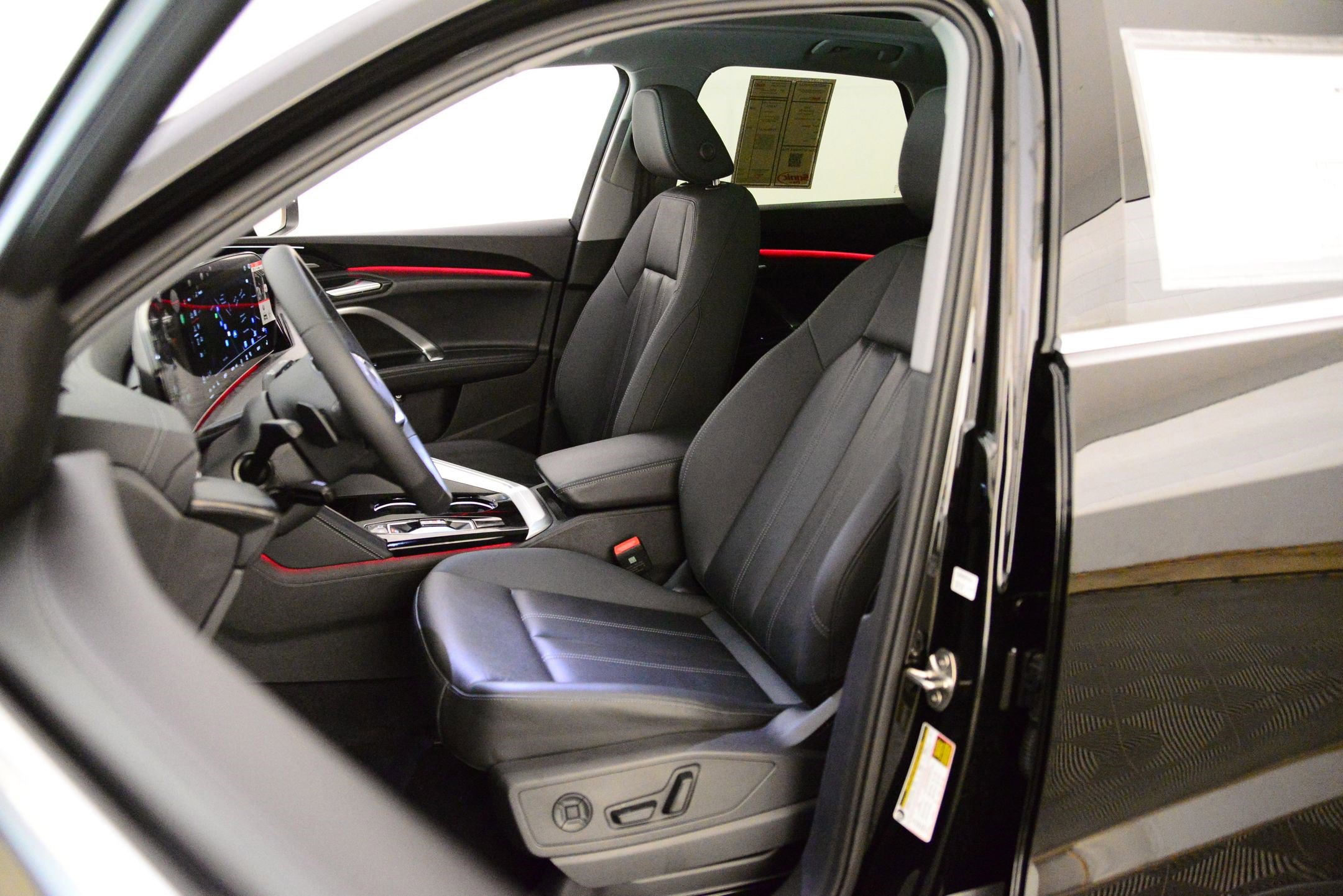 2025 Audi Q5 2.0T Premium Plus photo 4