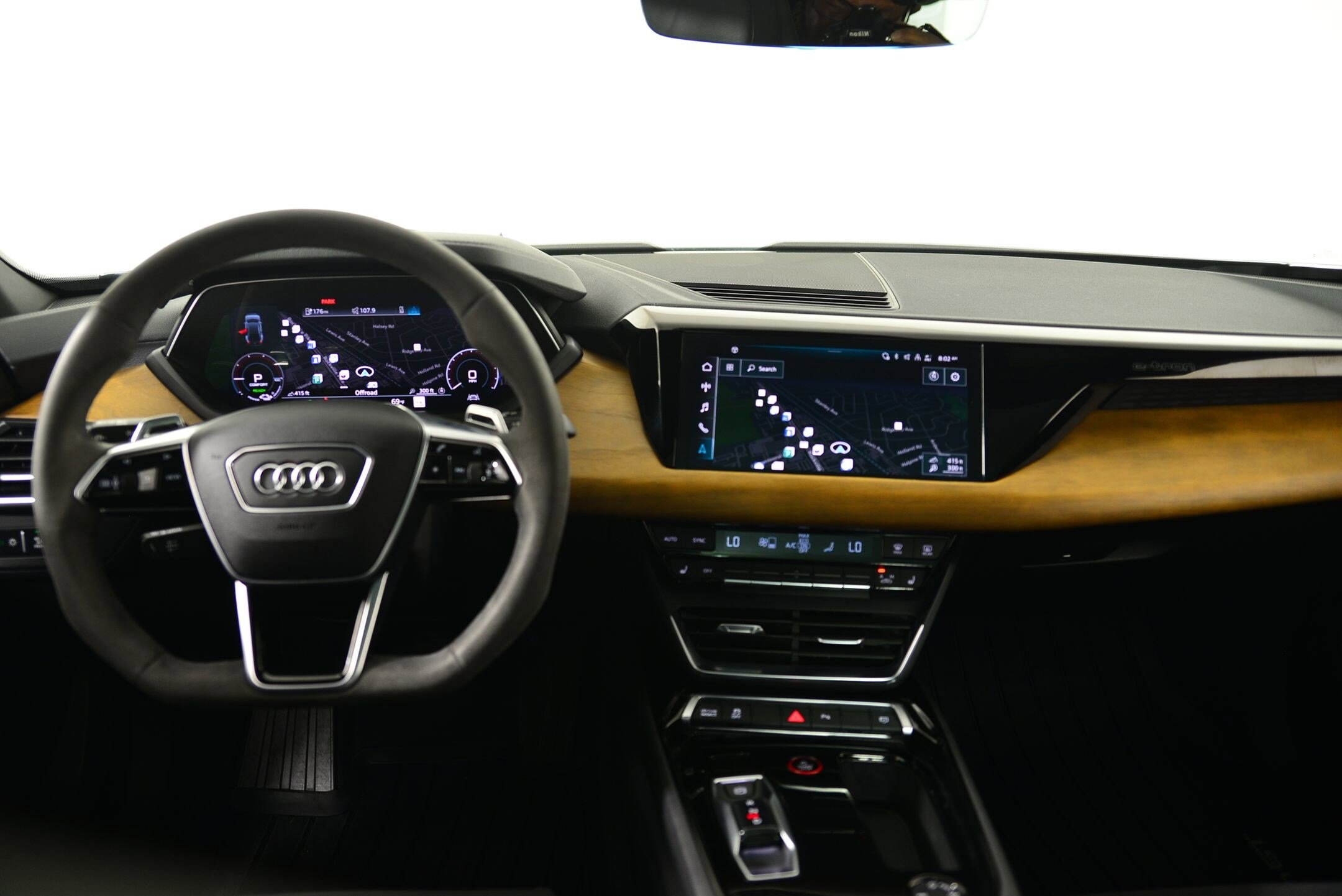 2022 Audi e-tron GT Premium Plus photo 3