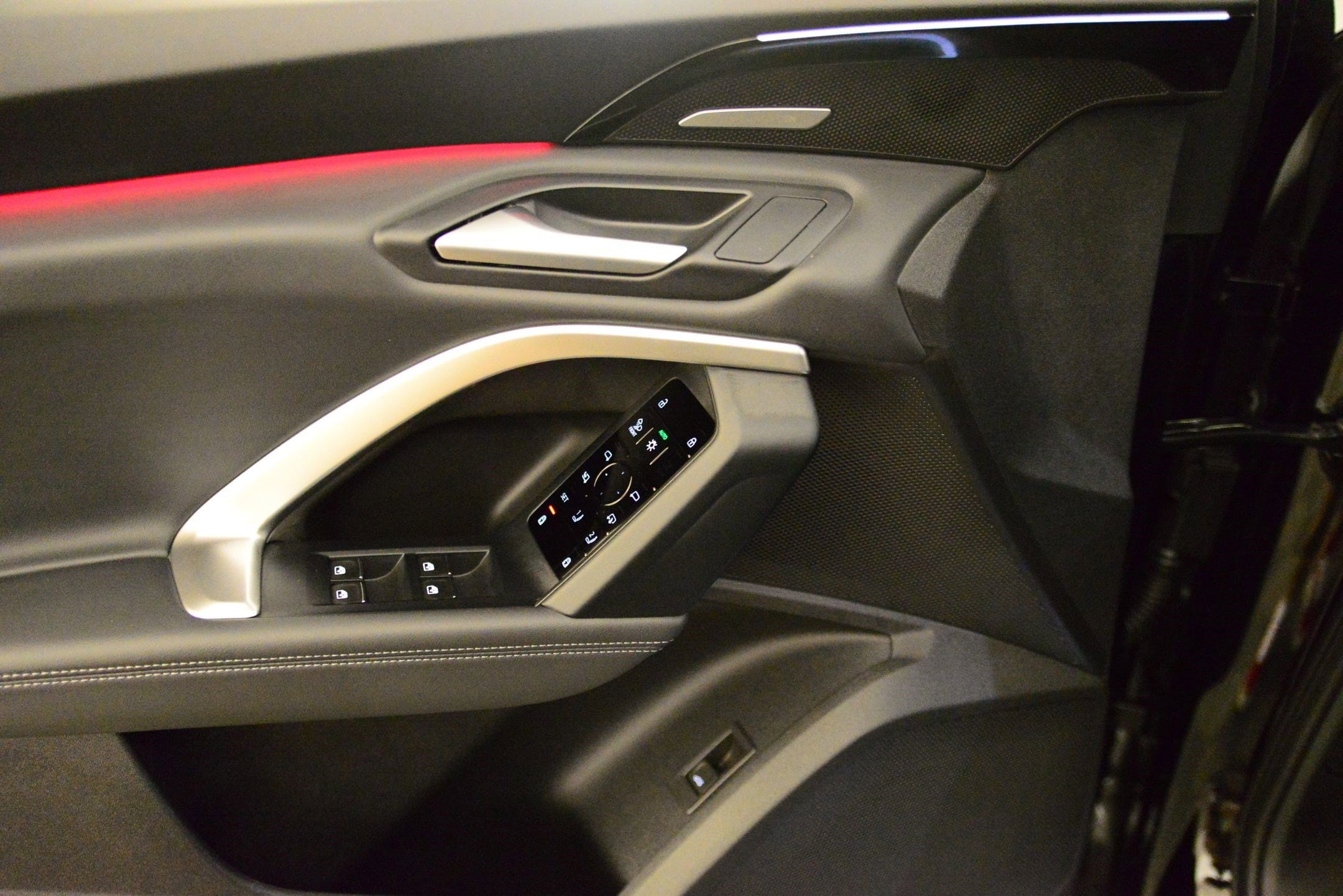 2025 Audi Q5 Premium Plus - Photo 9