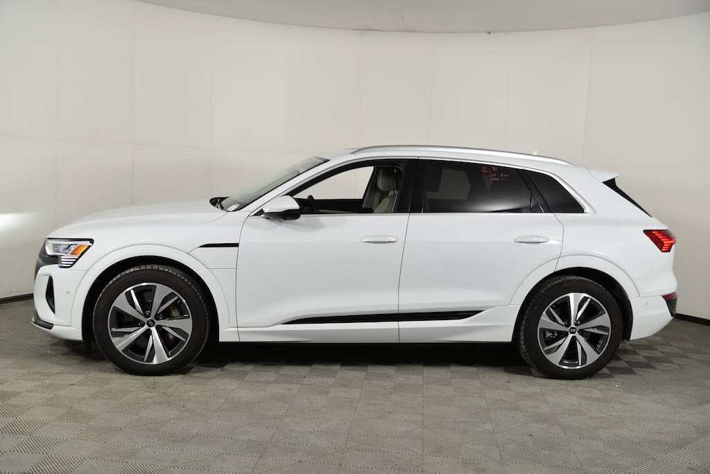 Certified 2024 Audi Q8 e-tron Premium Plus SUV