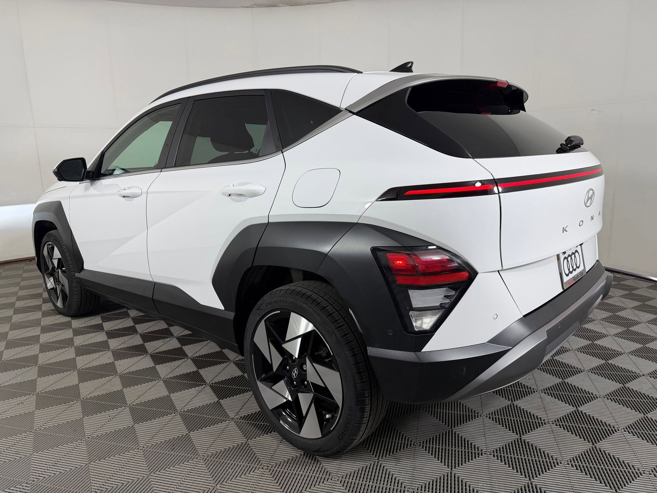 Kona Limited SUV