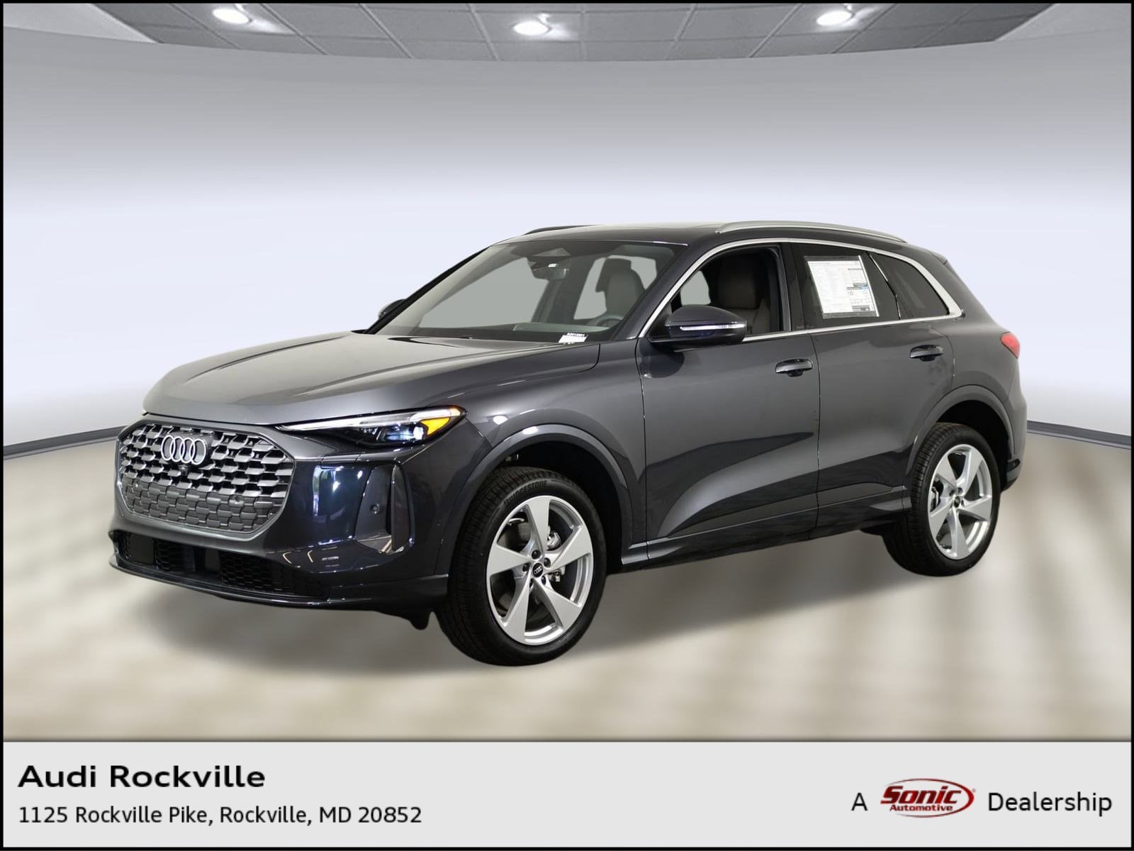 2025 Audi New Q5 Premium Plus's photo