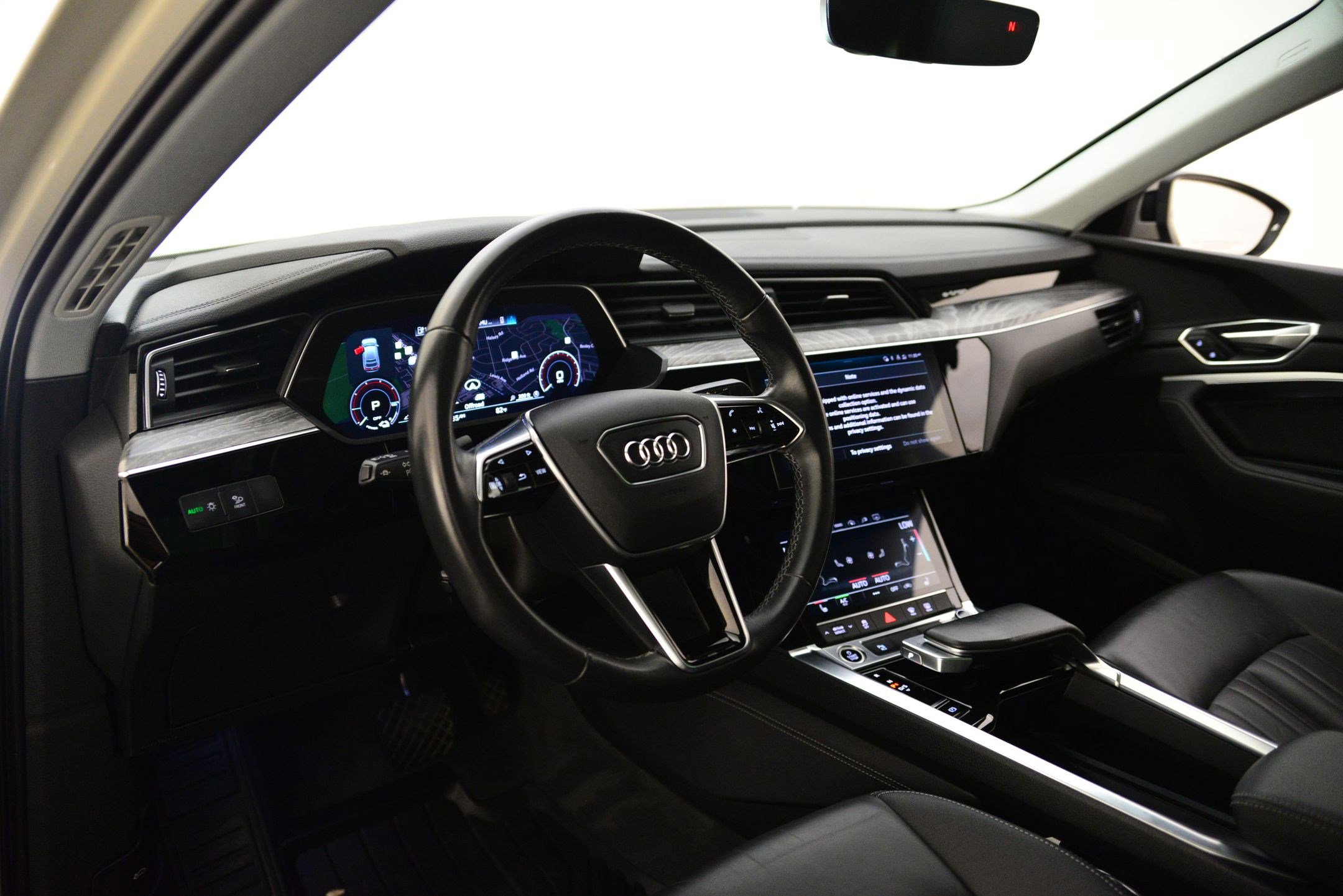 2022 Audi e-tron Sportback S line Premium photo 3
