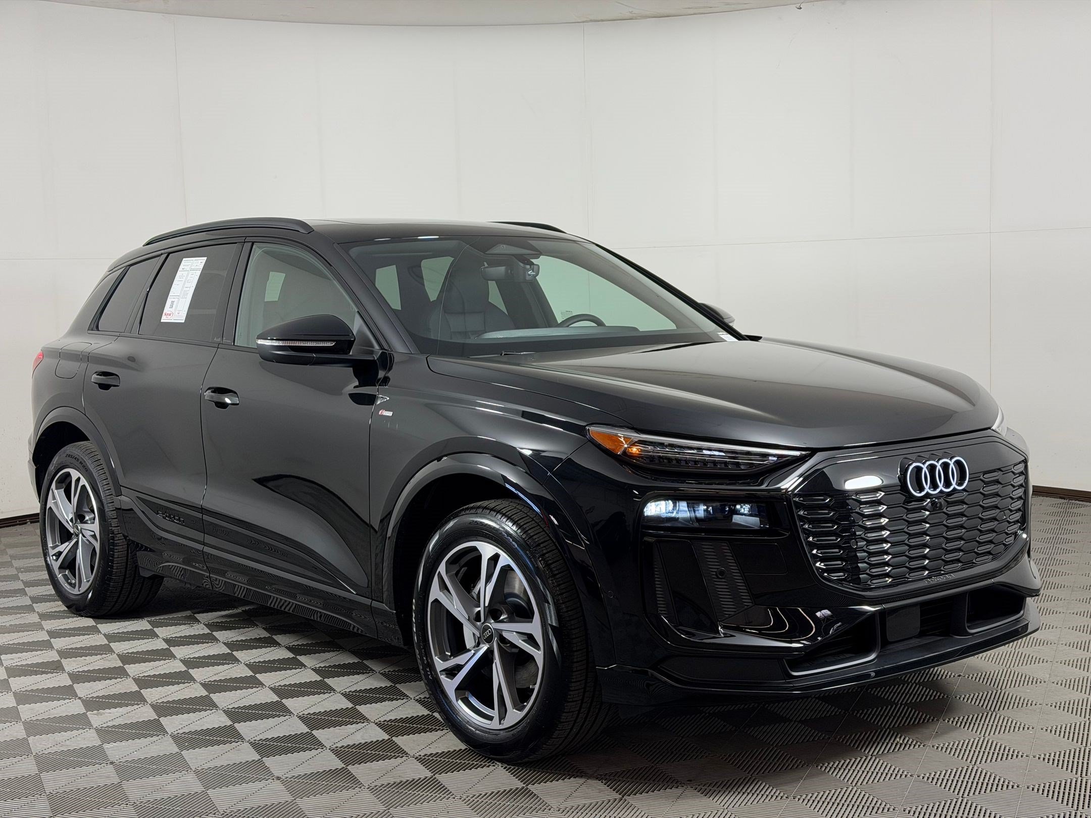 Q6 E-tron Premium Plus SUV