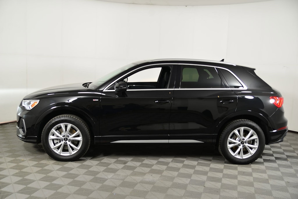 Used 2025 Audi Q3 S line Premium SUV