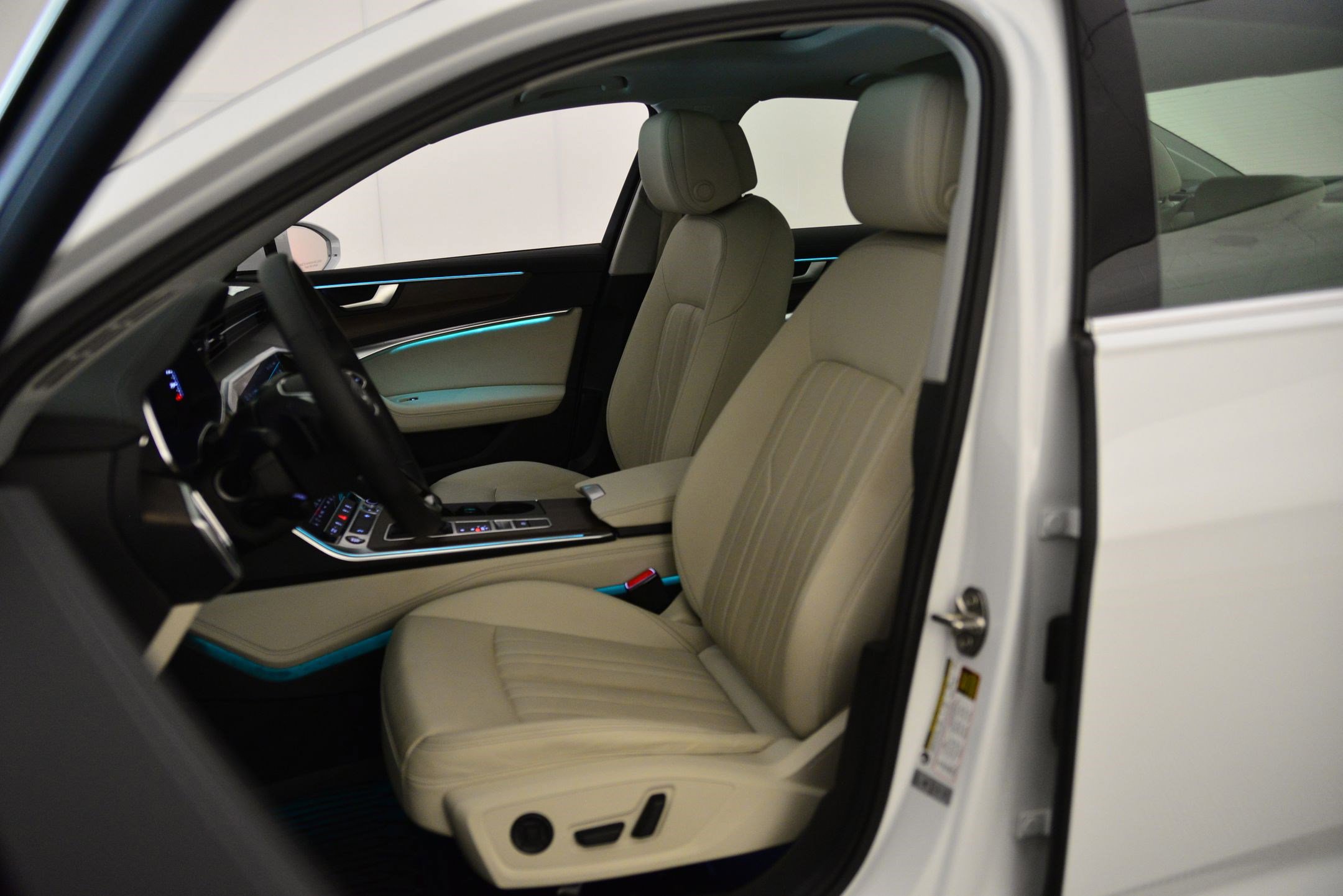 2025 Audi A6 Quattro Premium Plus photo 4