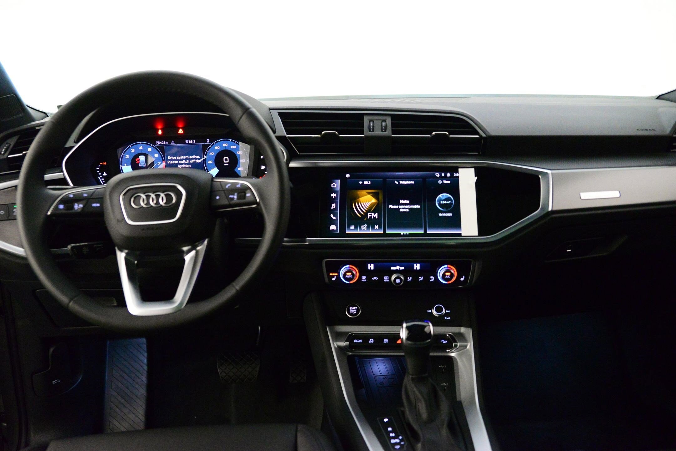 2025 Audi Q3 S line Premium photo 3