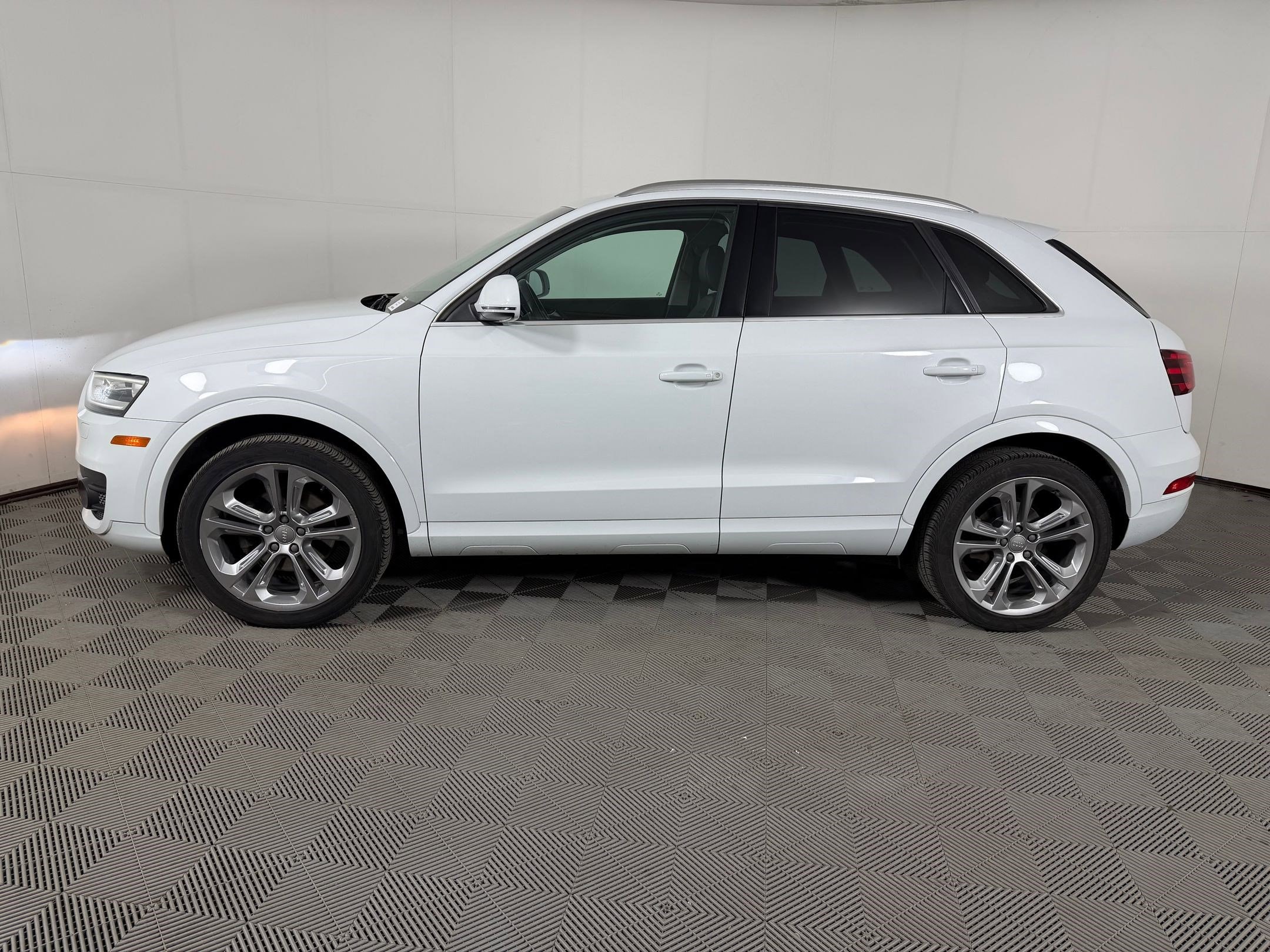 Used 2015 Audi Q3 Prestige with VIN WA1GFCFS4FR010486 for sale in Rockville, MD