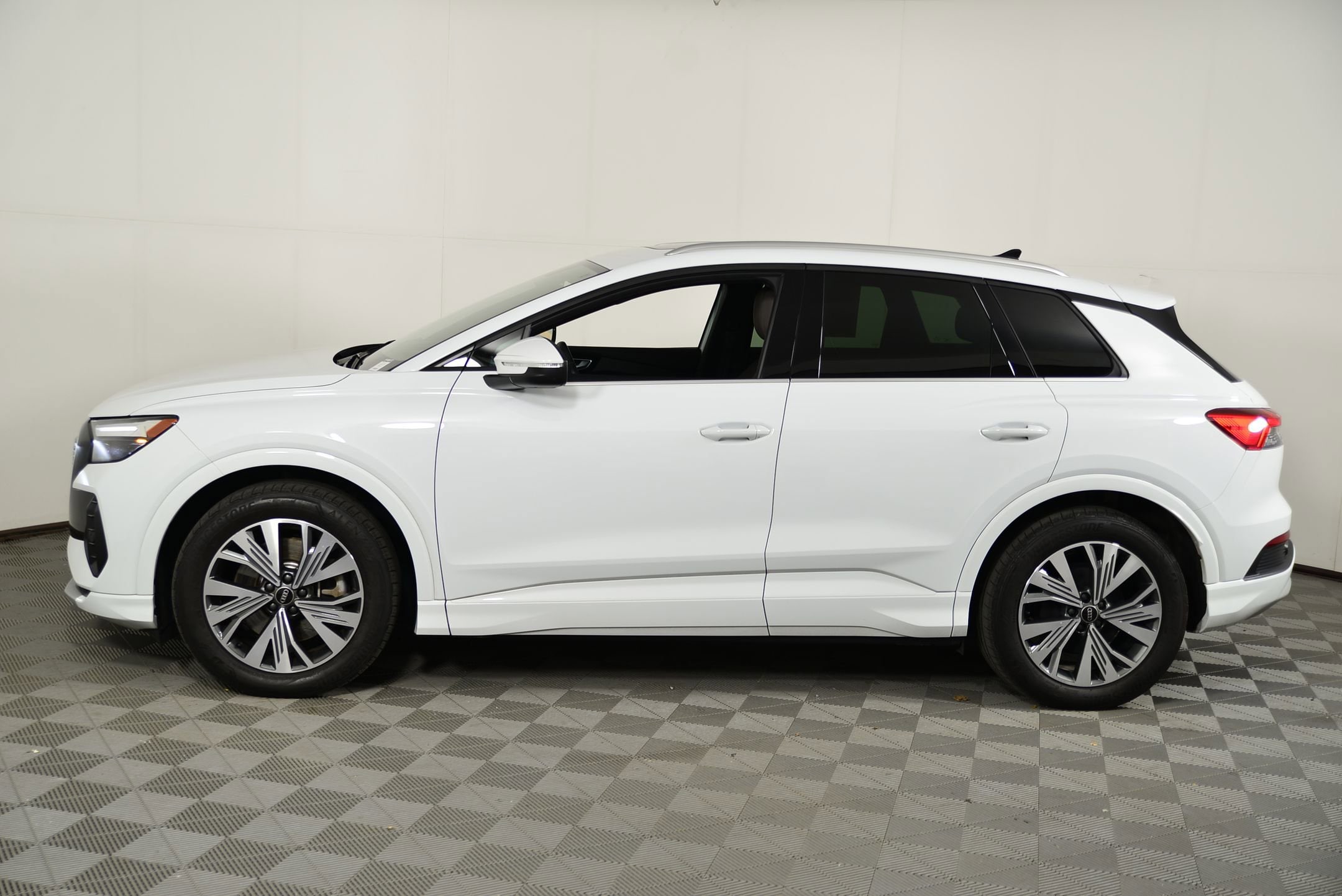 Used 2023 Audi Q4 e-tron Premium with VIN WA1ACBFZ7PP060172 for sale in Rockville, MD