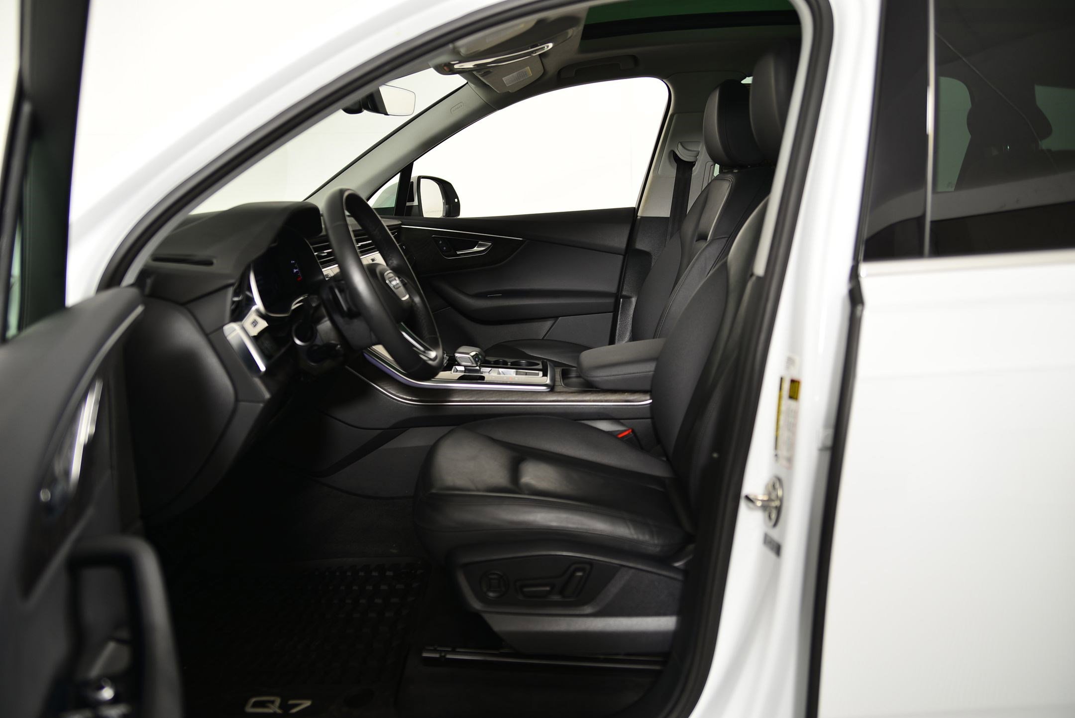 2021 Audi Q7 Premium photo 4