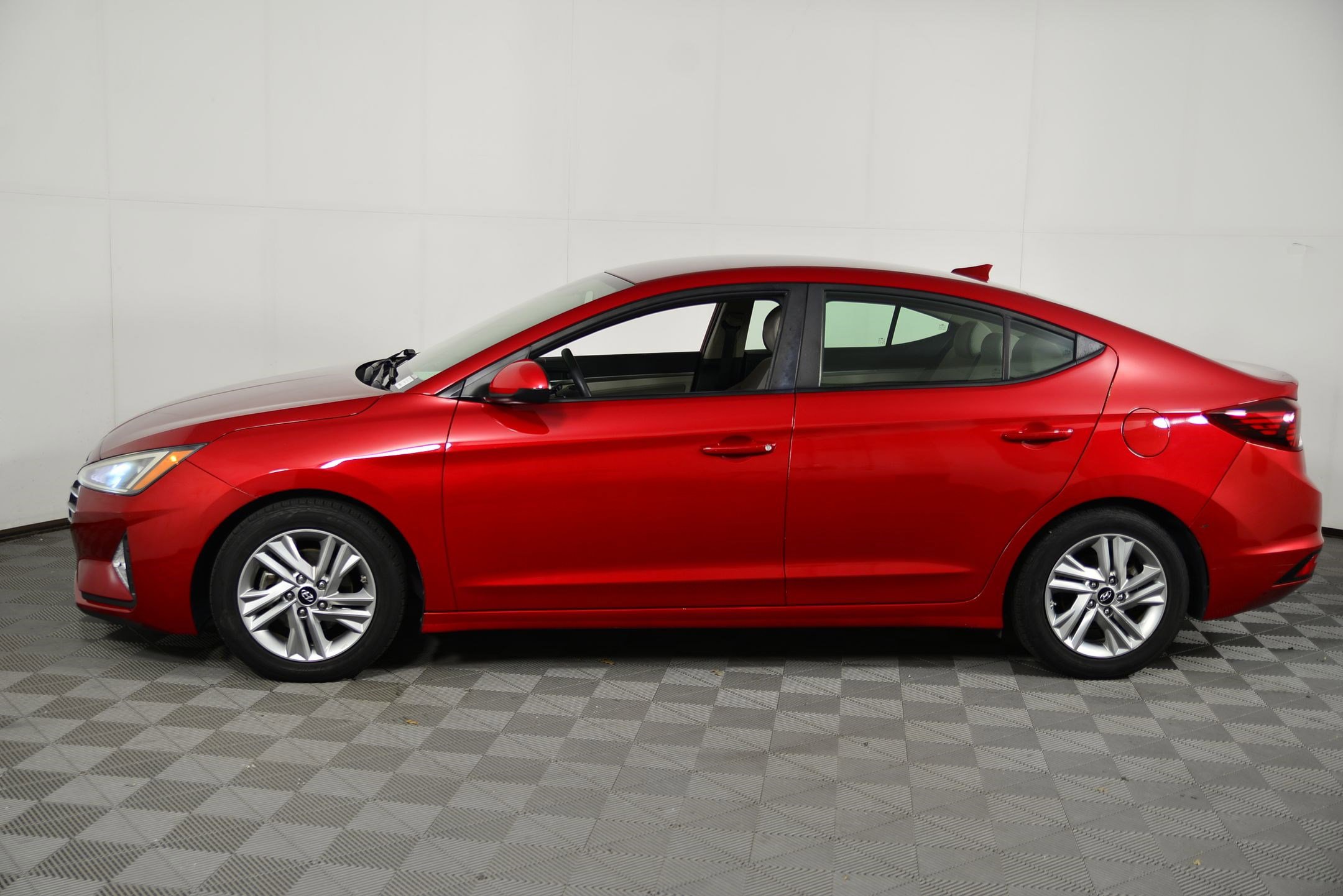 2019 Hyundai Elantra SEL Value Edition Limited photo 2