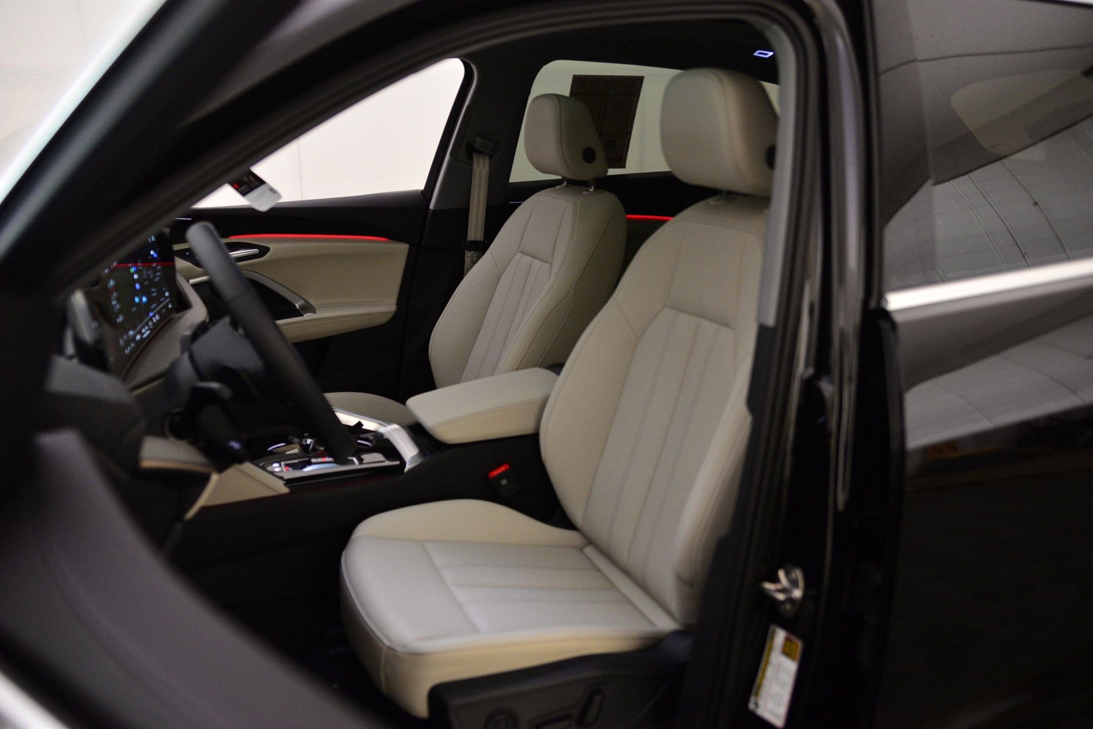 2025 Audi Q5 2.0T Premium photo 4