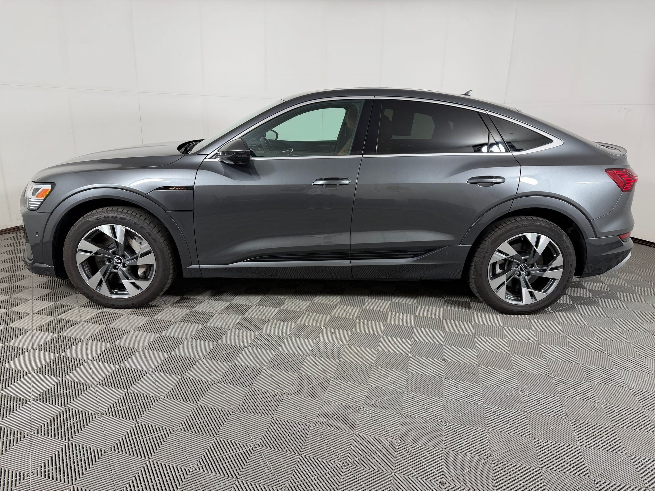 2021 Audi E-tron Sportback Premium Plus SUV