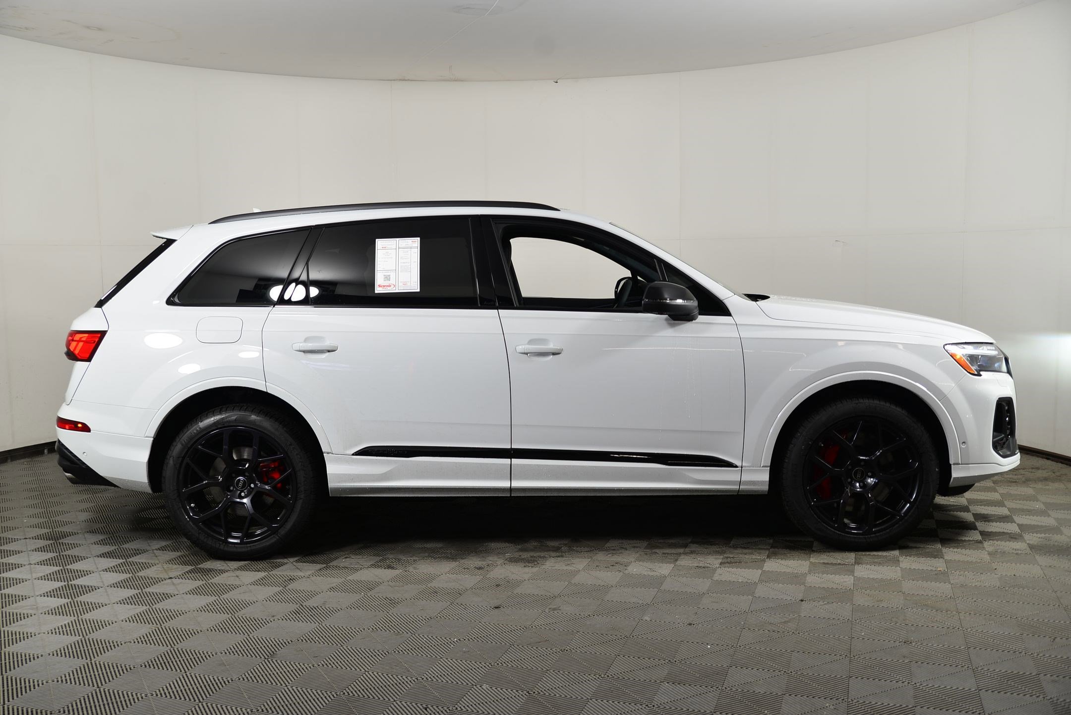 SQ7 Prestige SUV