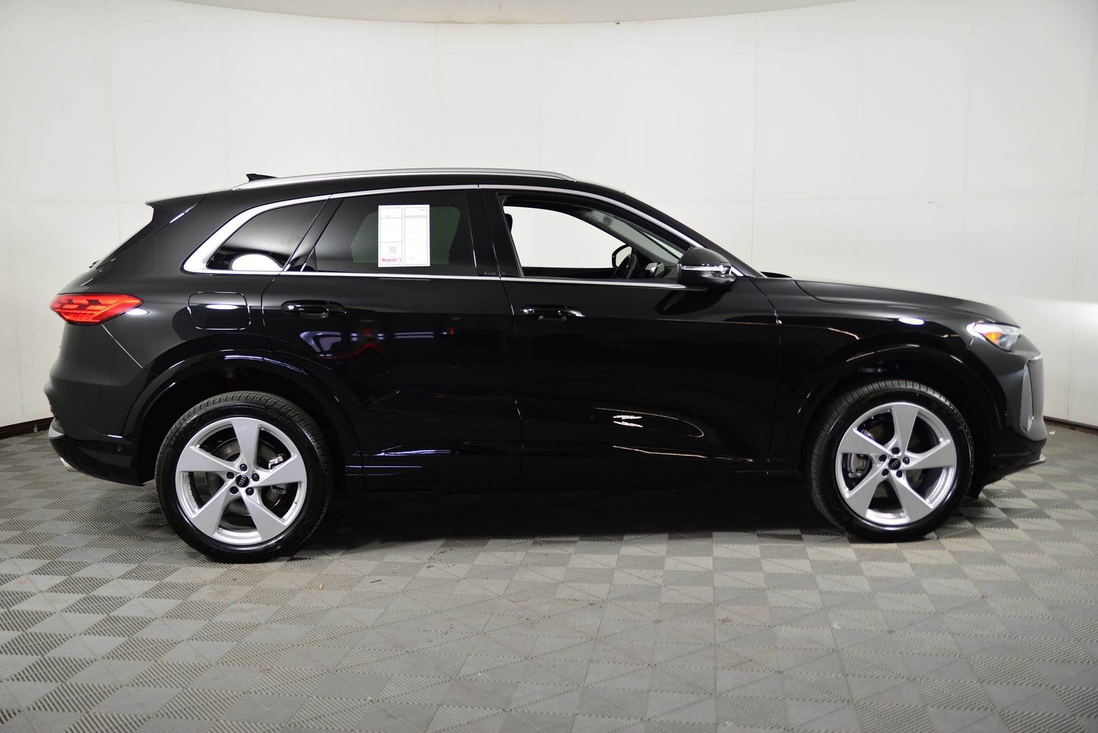 2025 Audi Q5 Premium Plus - Photo 7