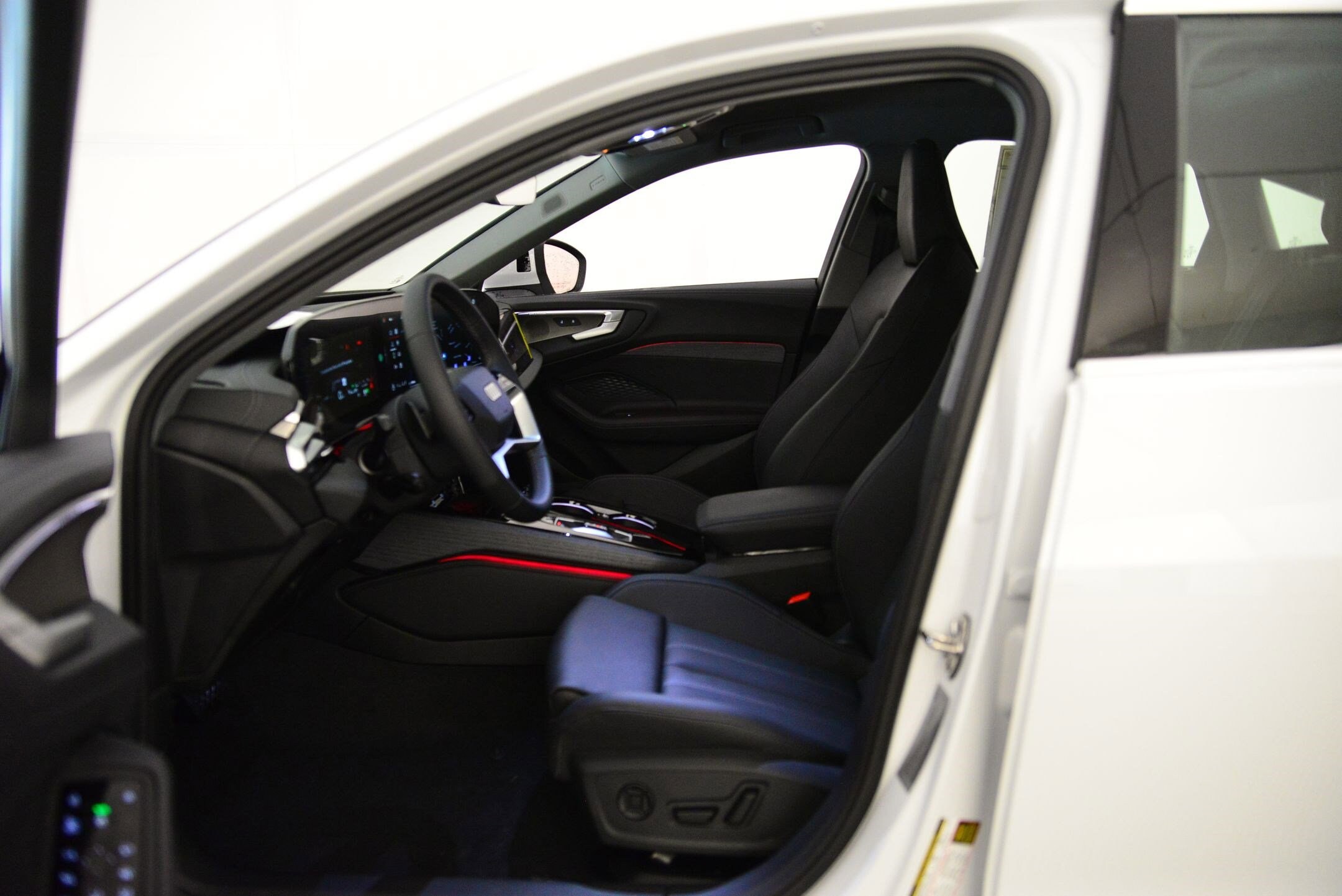 2025 Audi A5 2.0T Prestige photo 4