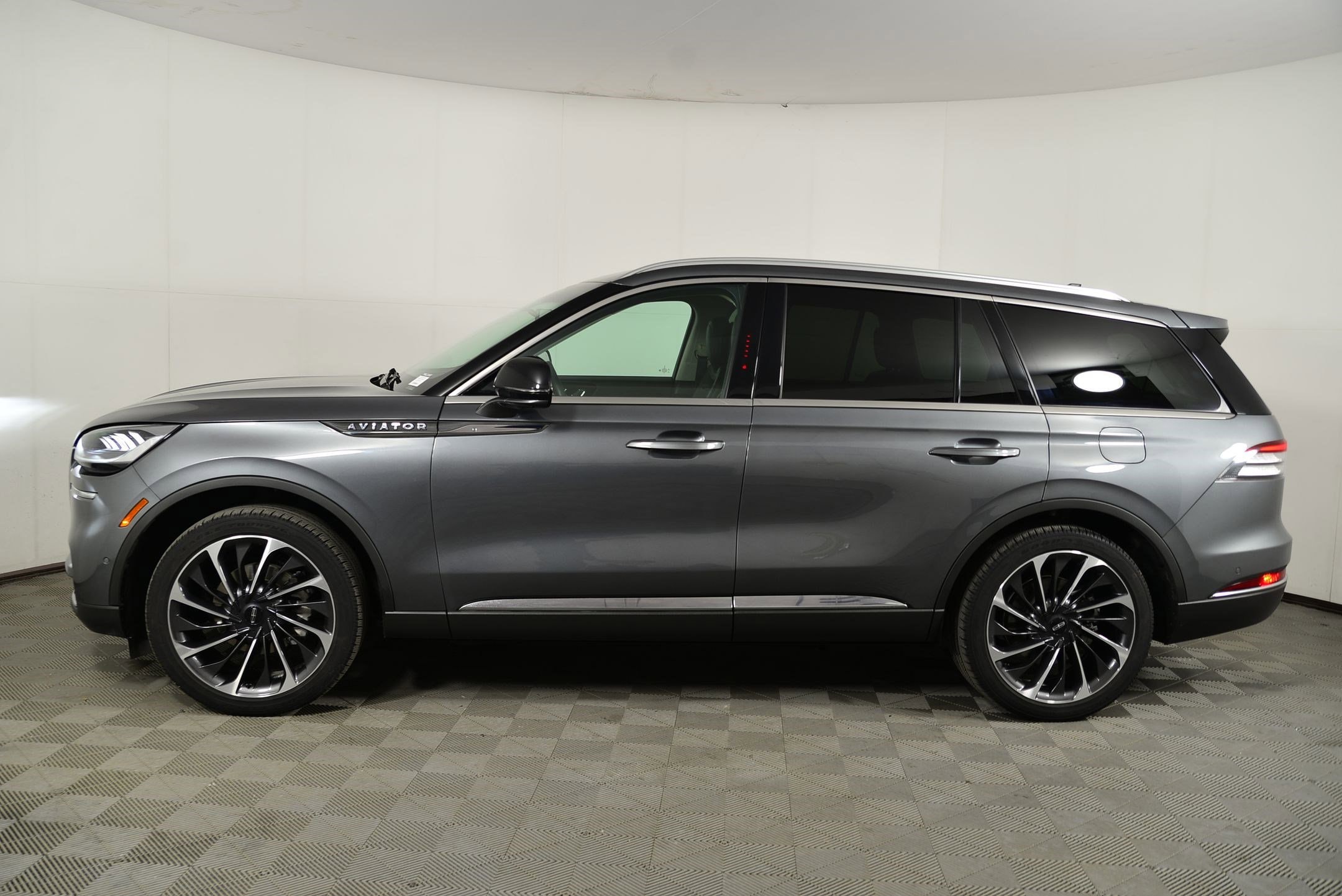 5LM5J7XC9PGL31357