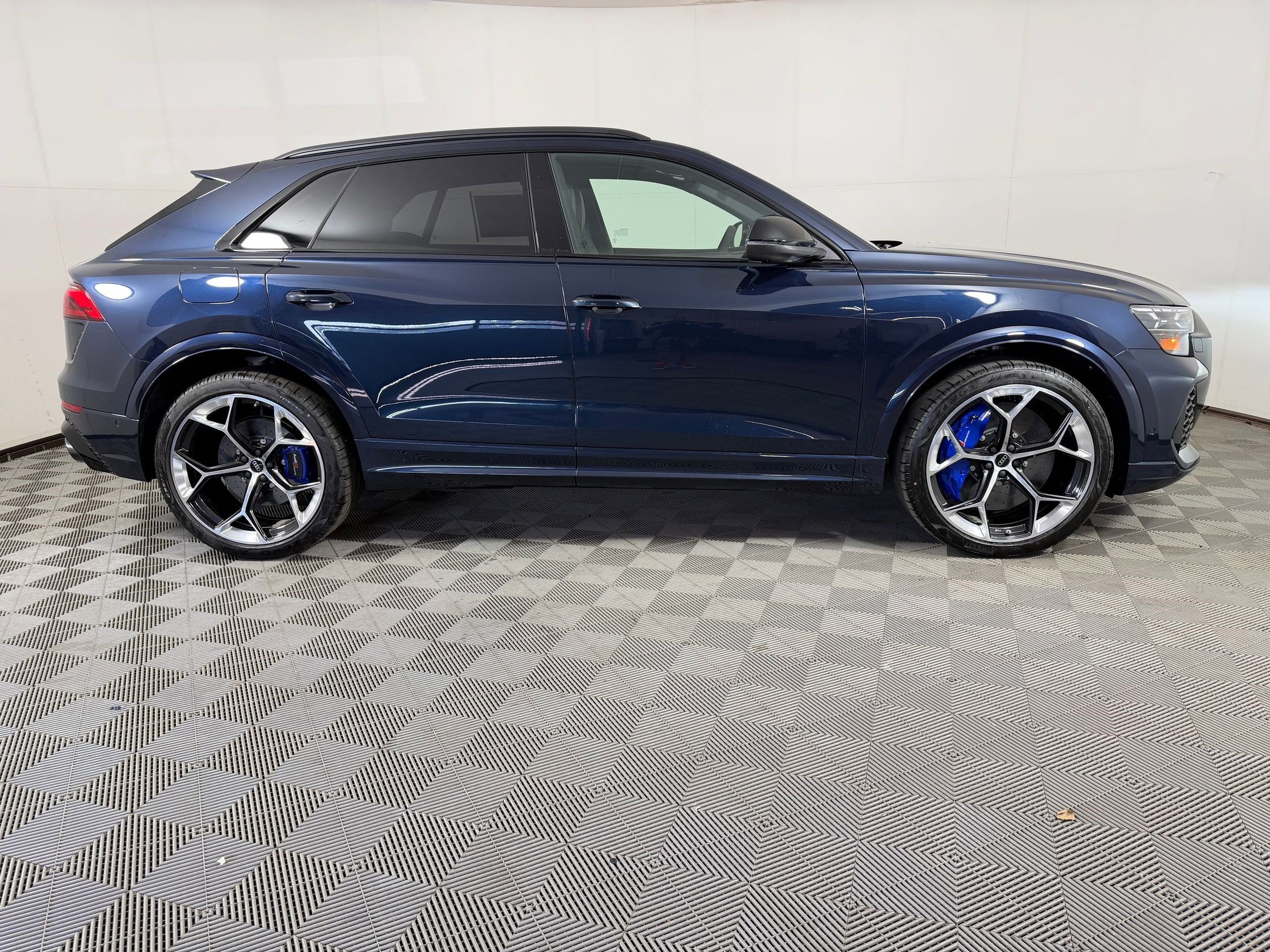 RS Q8 Performance SUV