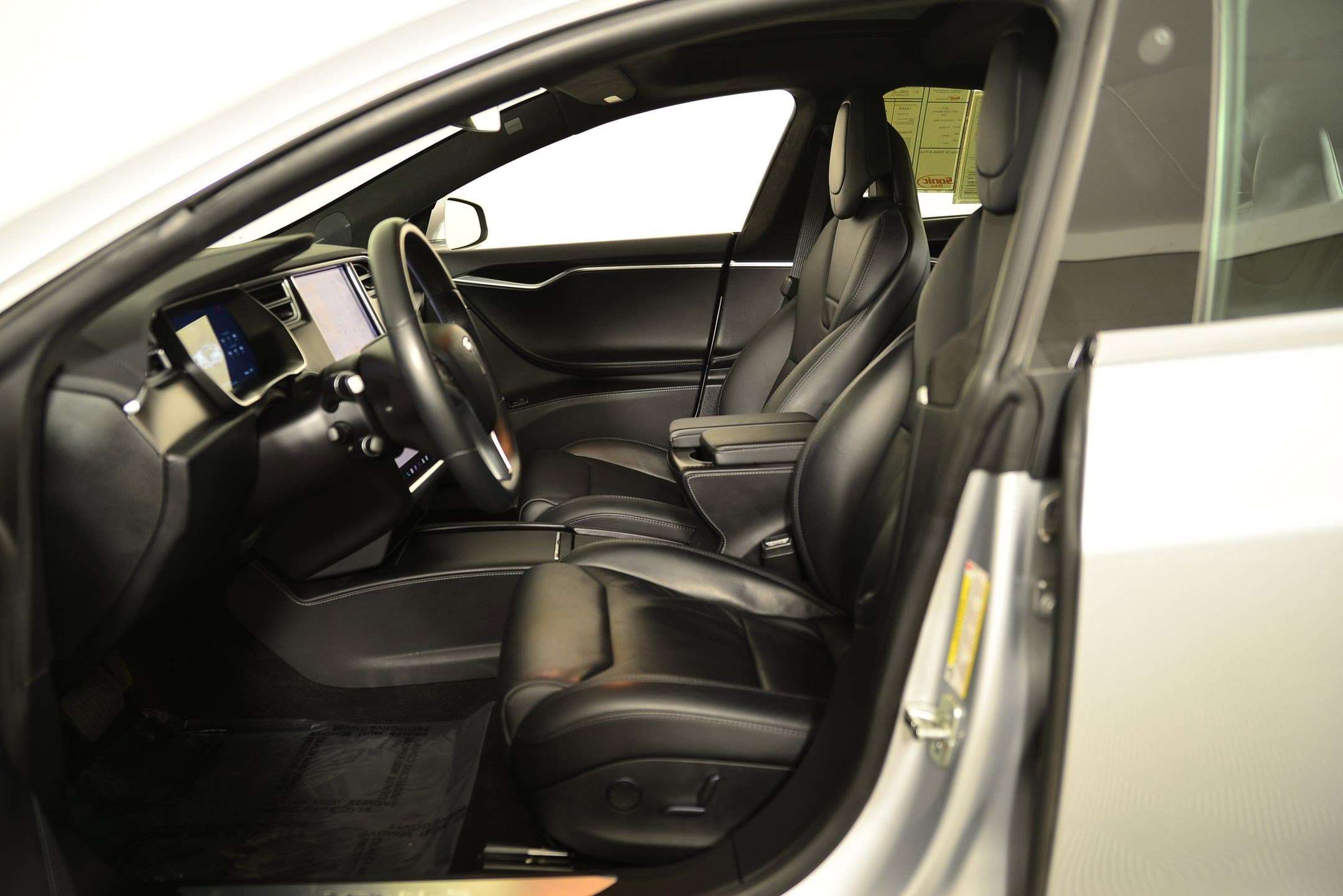 2017 Tesla Model S 75D photo 4