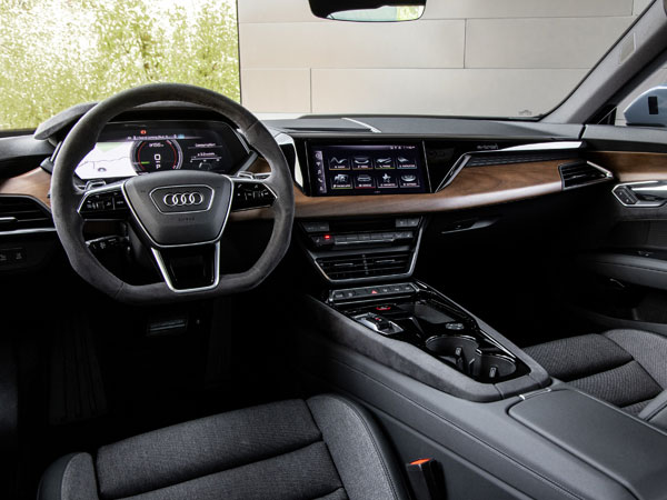 2022 Audi e-tron GT Interior