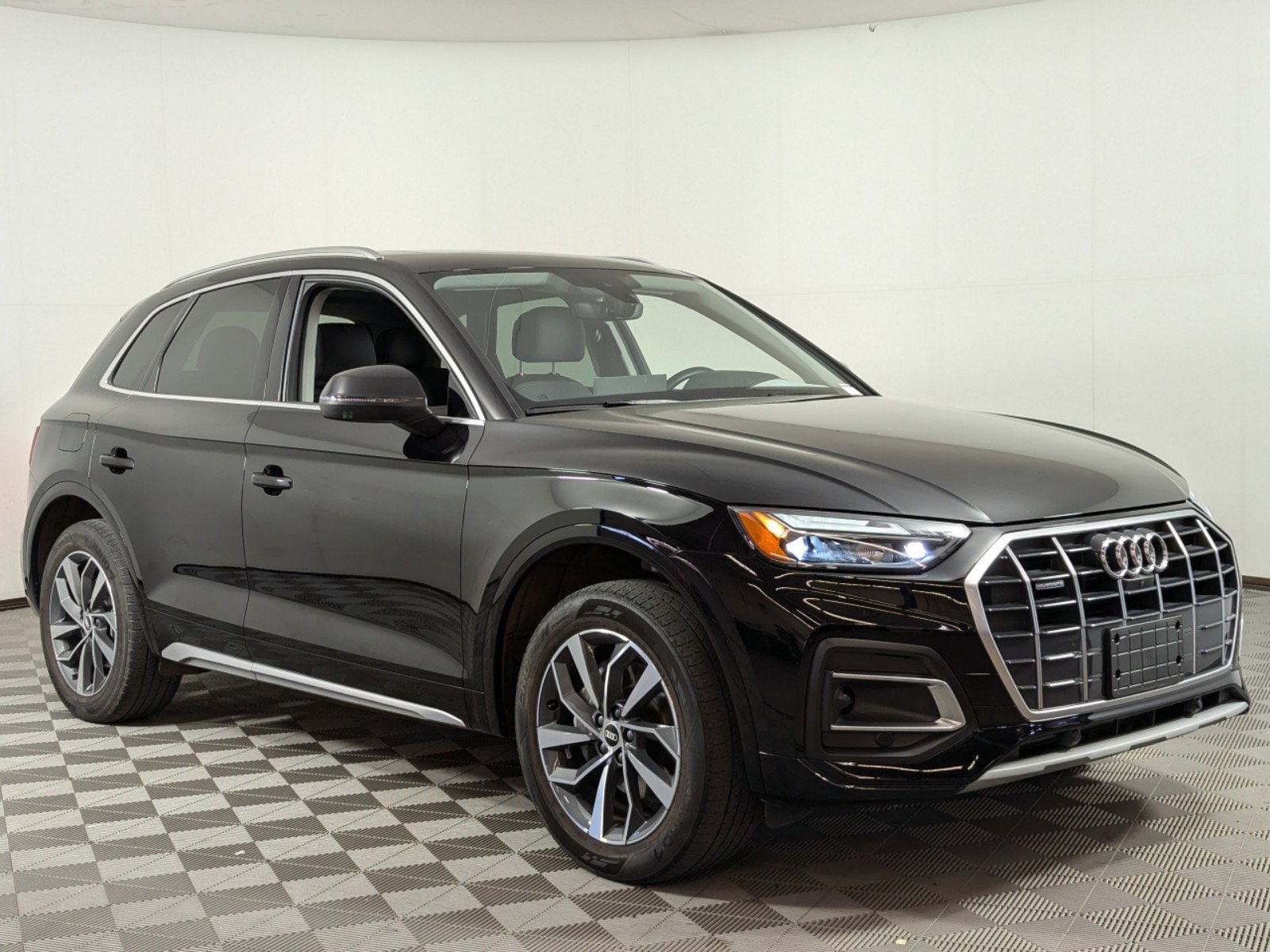 Used 2021 Audi Q5 Premium Plus with VIN WA1BAAFY4M2065768 for sale in Rockville, MD