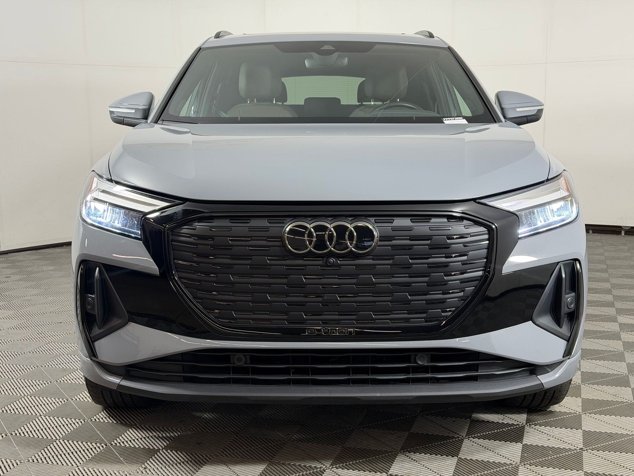 Q4 E-tron Premium Plus SUV