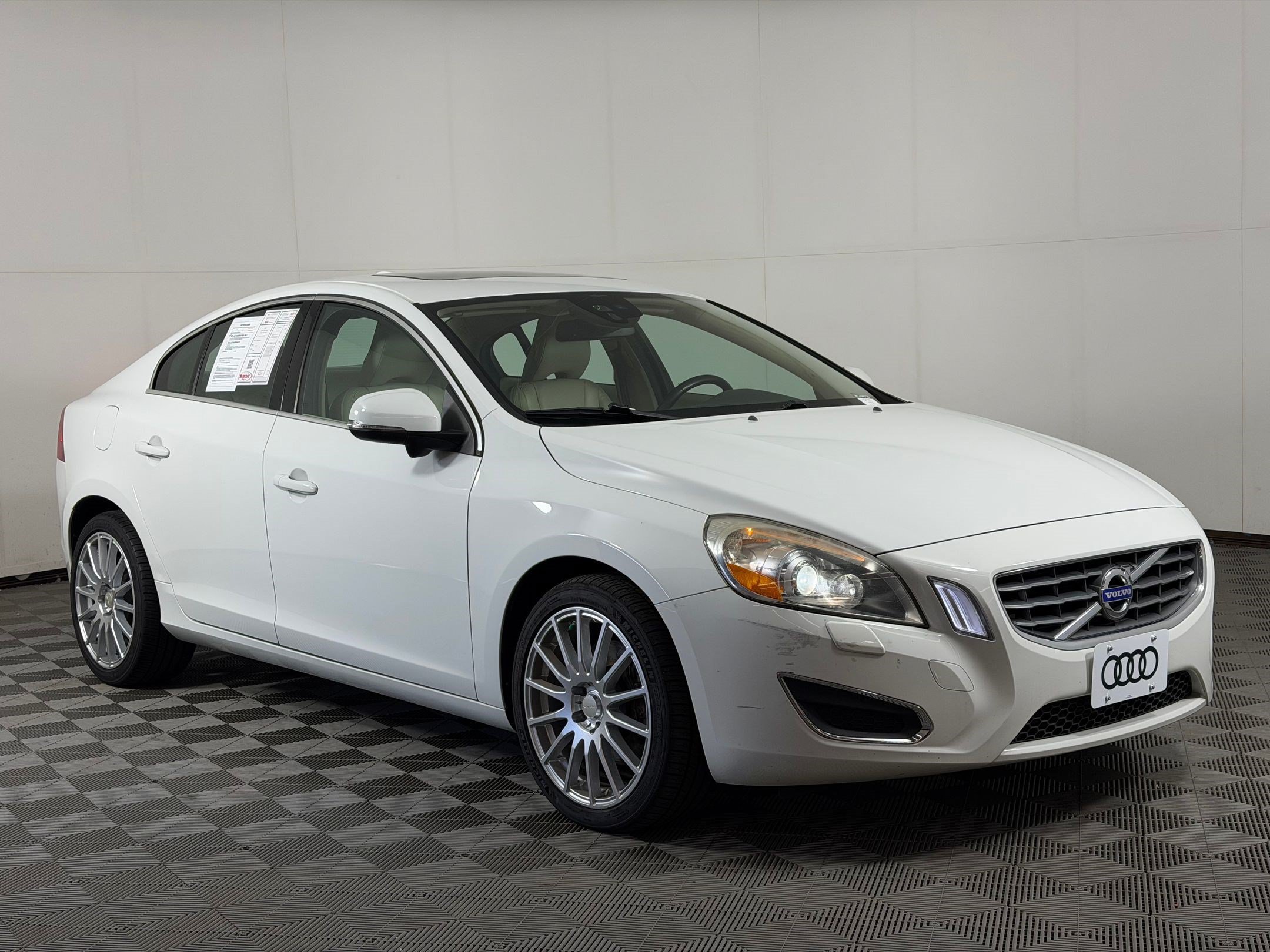 S60 T6 W/Moonroof Sedan