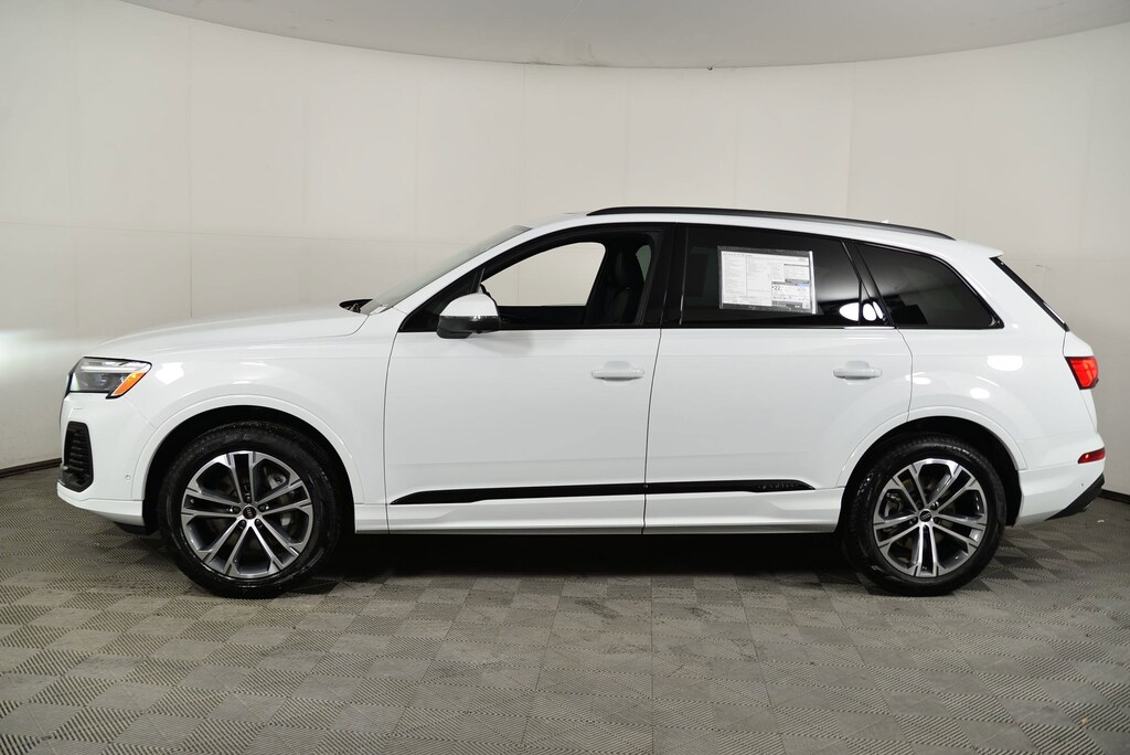 New 2026 Audi Q7 Premium SUV