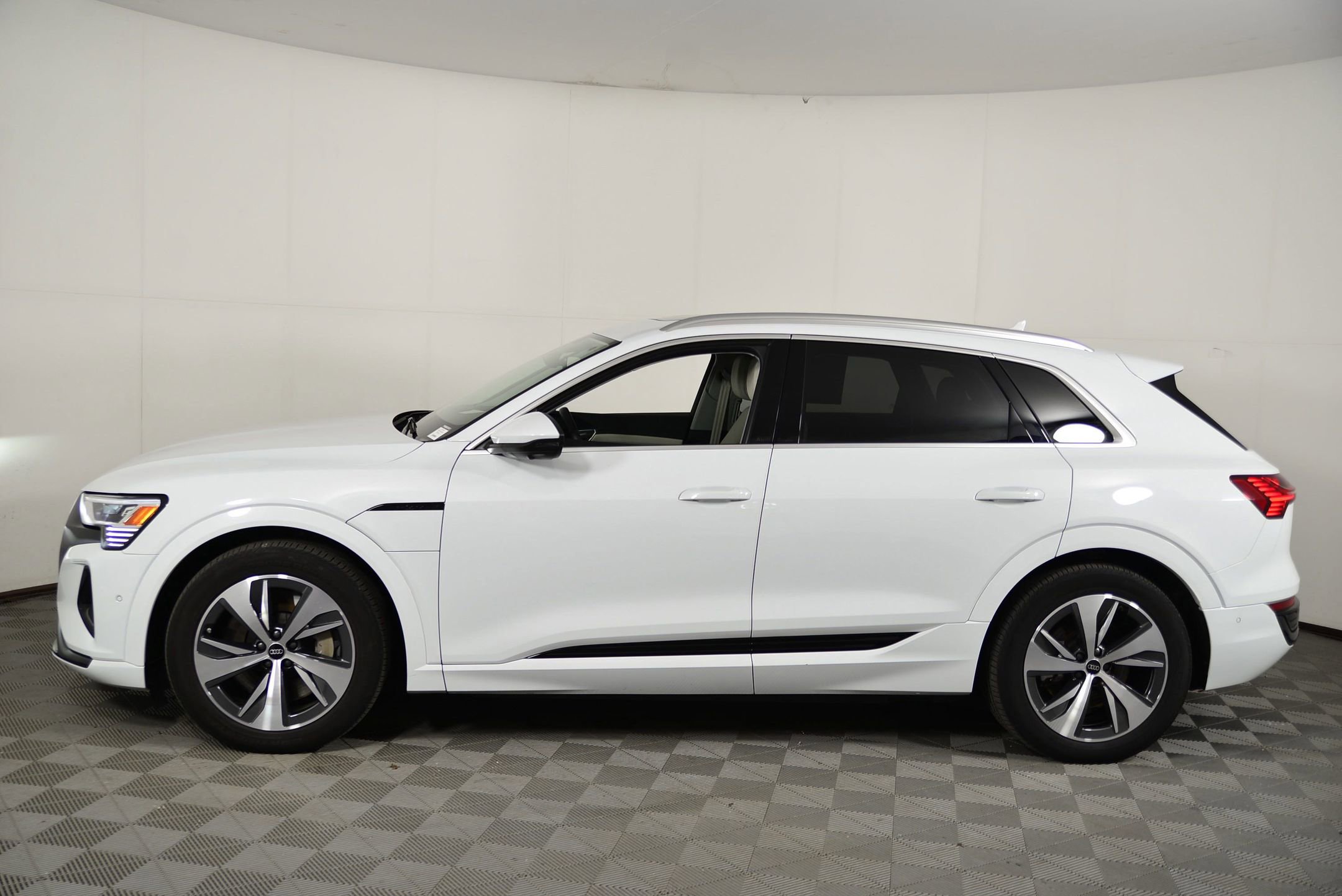 Certified 2024 Audi Q8 e-tron Premium Plus with VIN WA15AAGE8RB007817 for sale in Rockville, MD