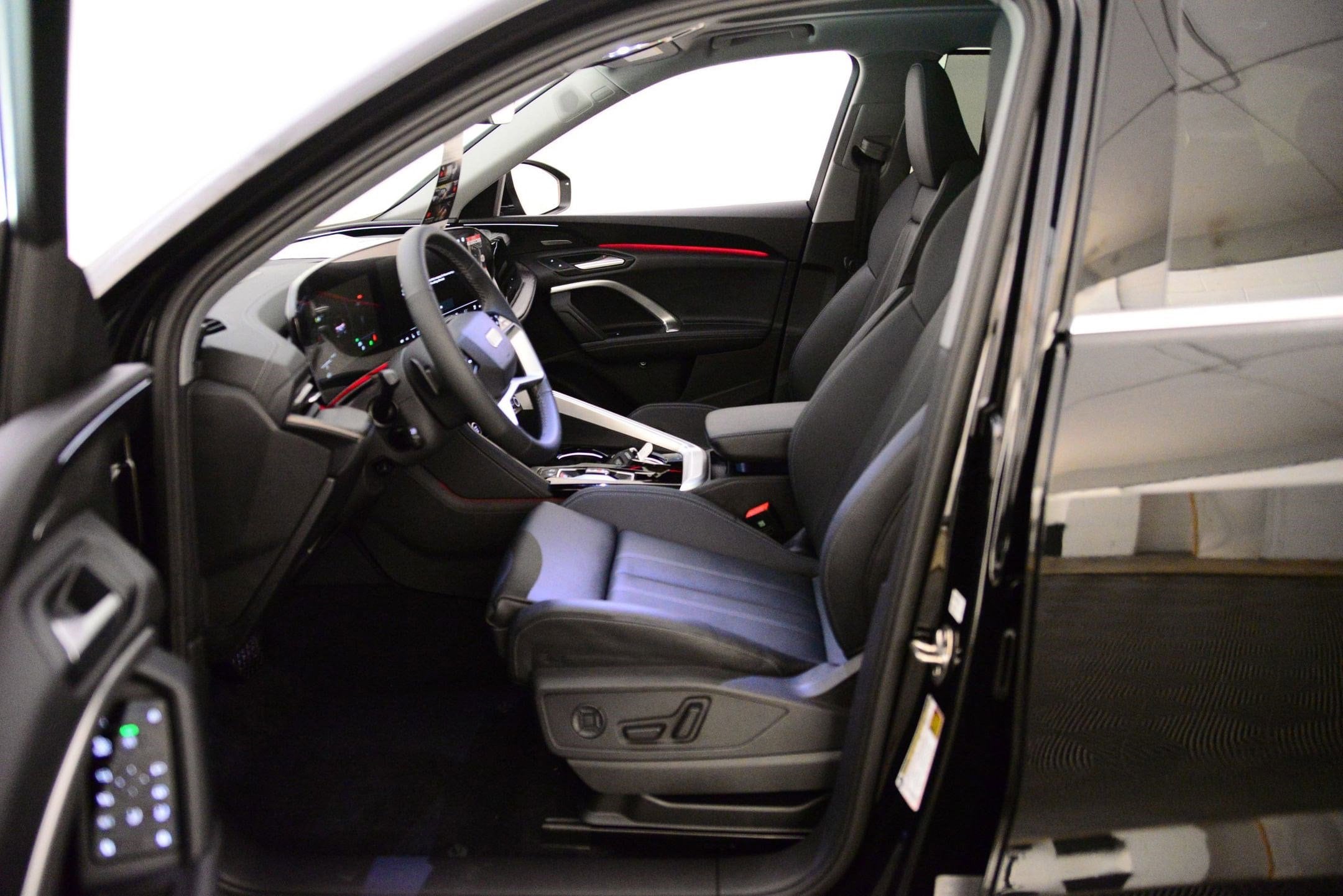 2025 Audi Q5 Premium Plus - Photo 24