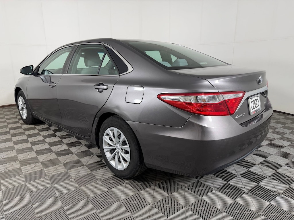 Used 2016 Toyota Camry LE Sedan