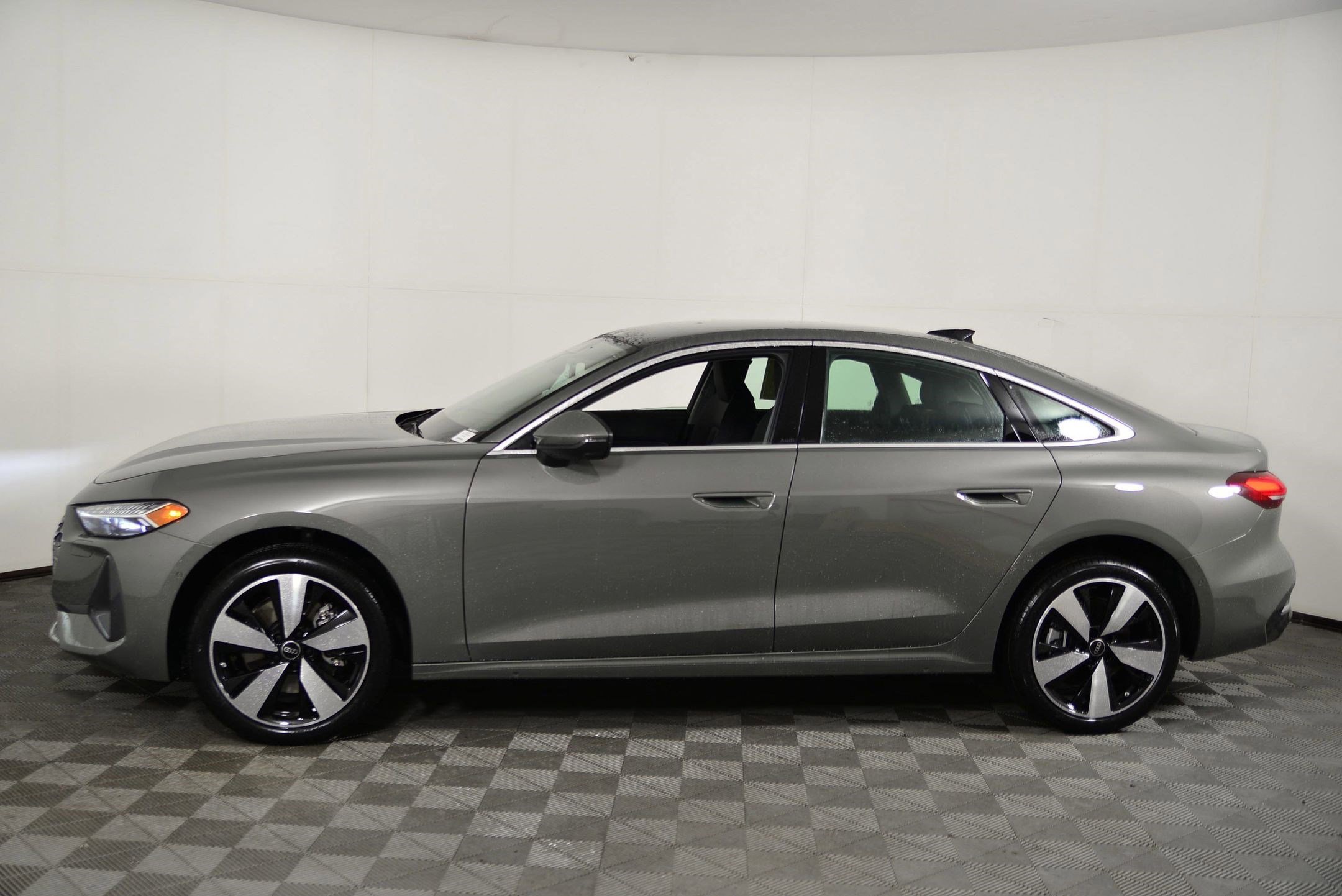 2025 Audi A5 2.0T Premium Plus photo 2