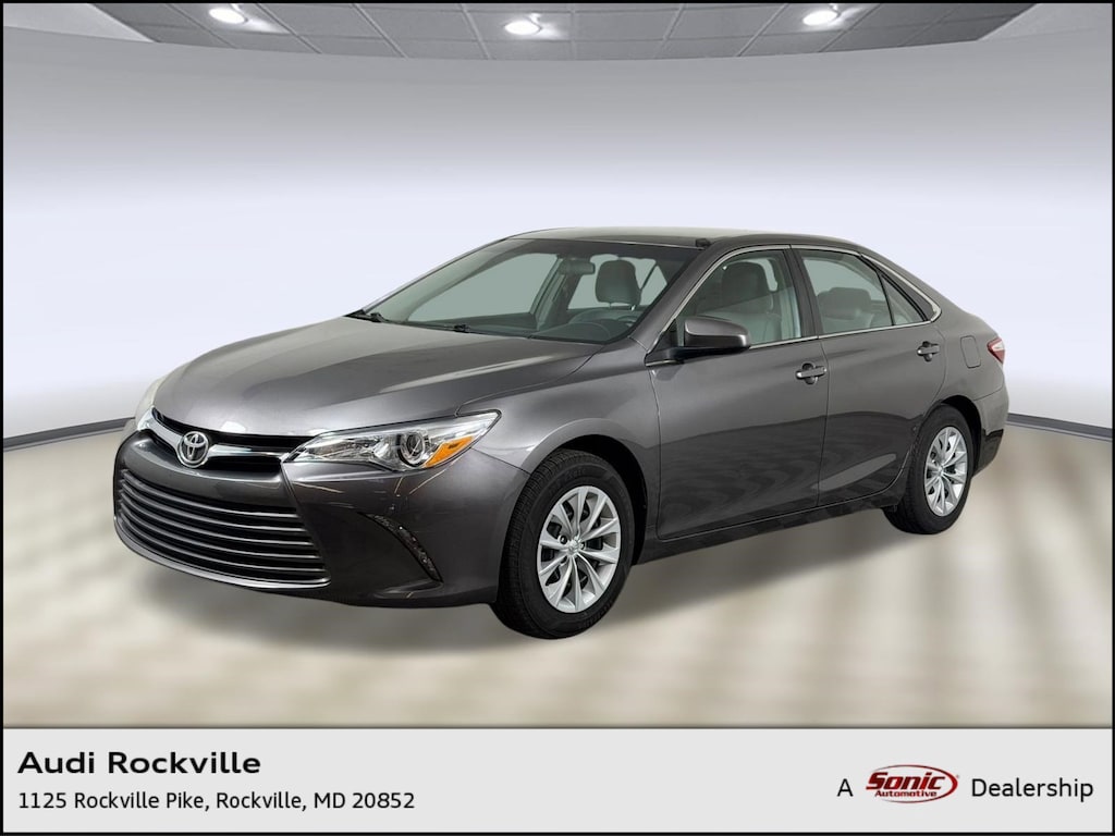 Used 2016 Toyota Camry LE Sedan
