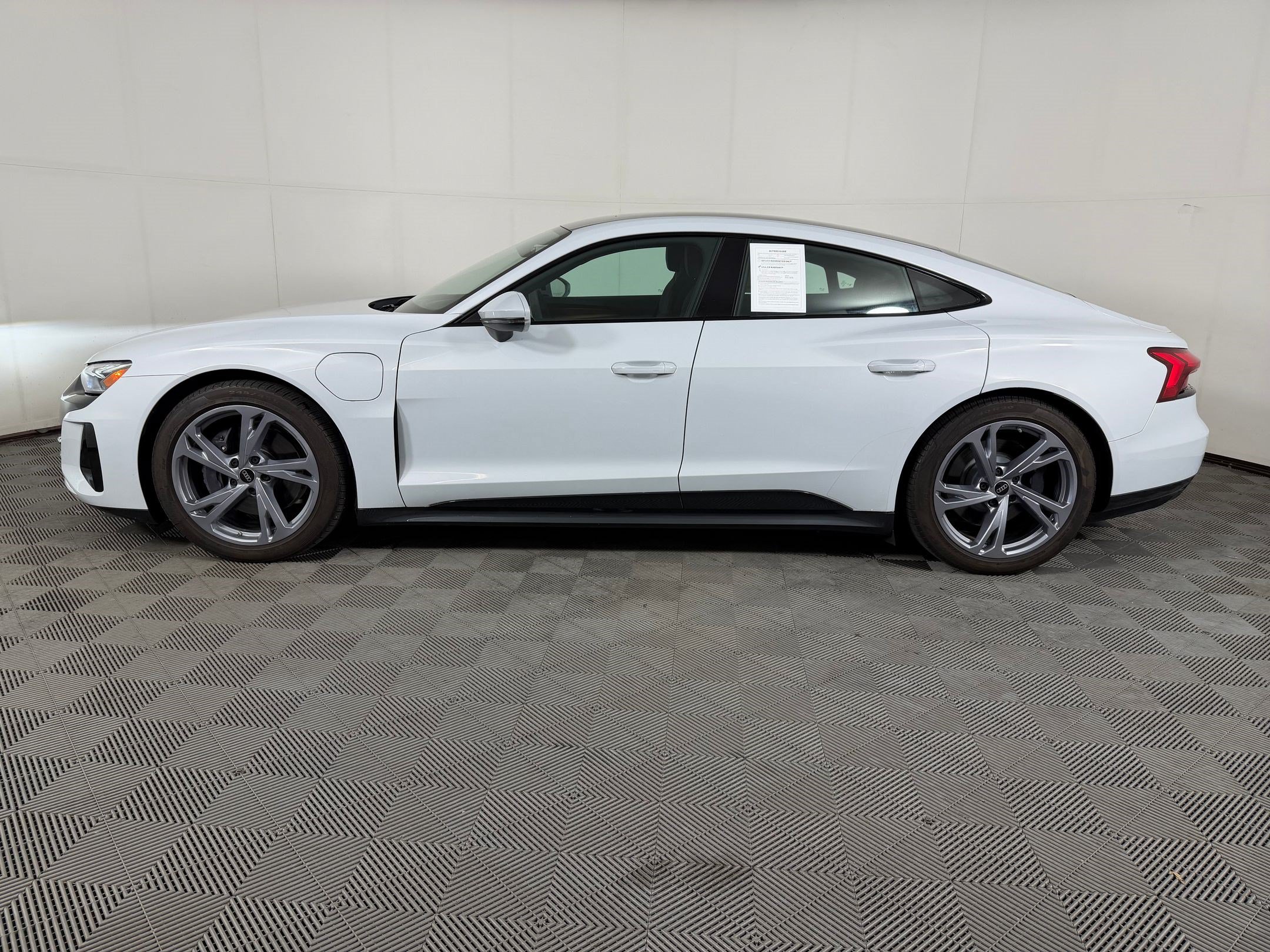 2023 Audi E-tron GT Premium Plus Sedan