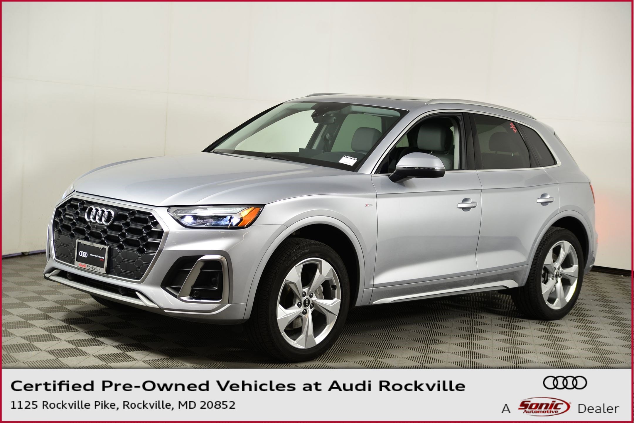 2023 Audi Q5 Premium Plus's photo