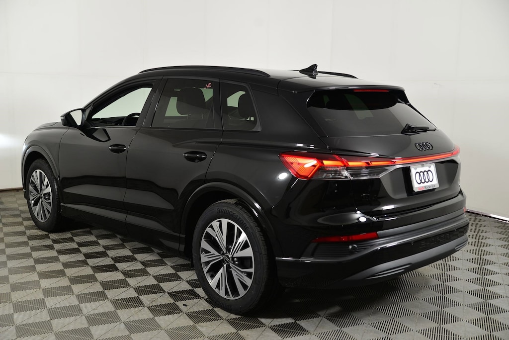 Used 2025 Audi Q4 e-tron Premium Plus SUV